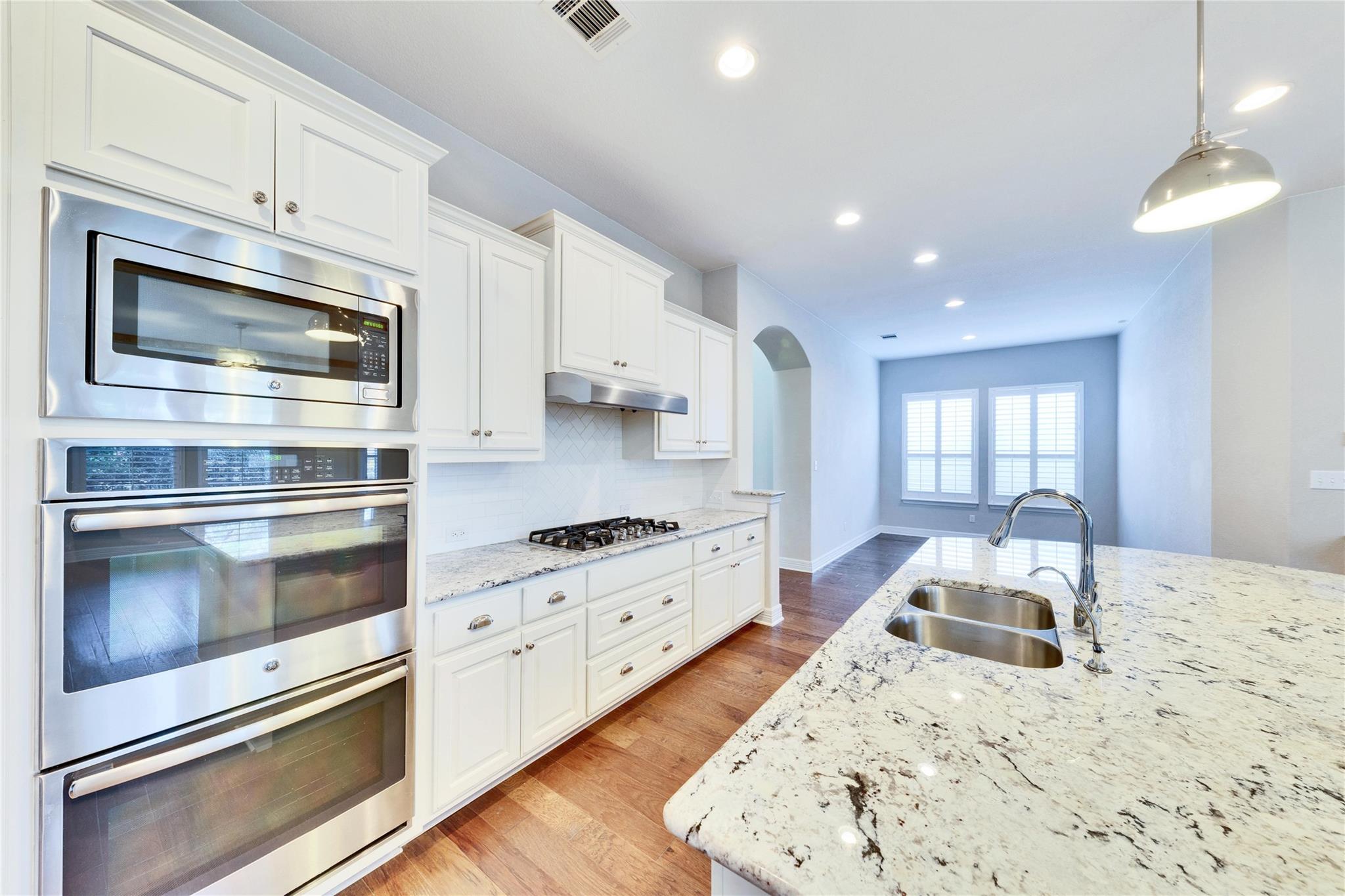 5213 Buchanan Draw Rd, Austin, TX 78738