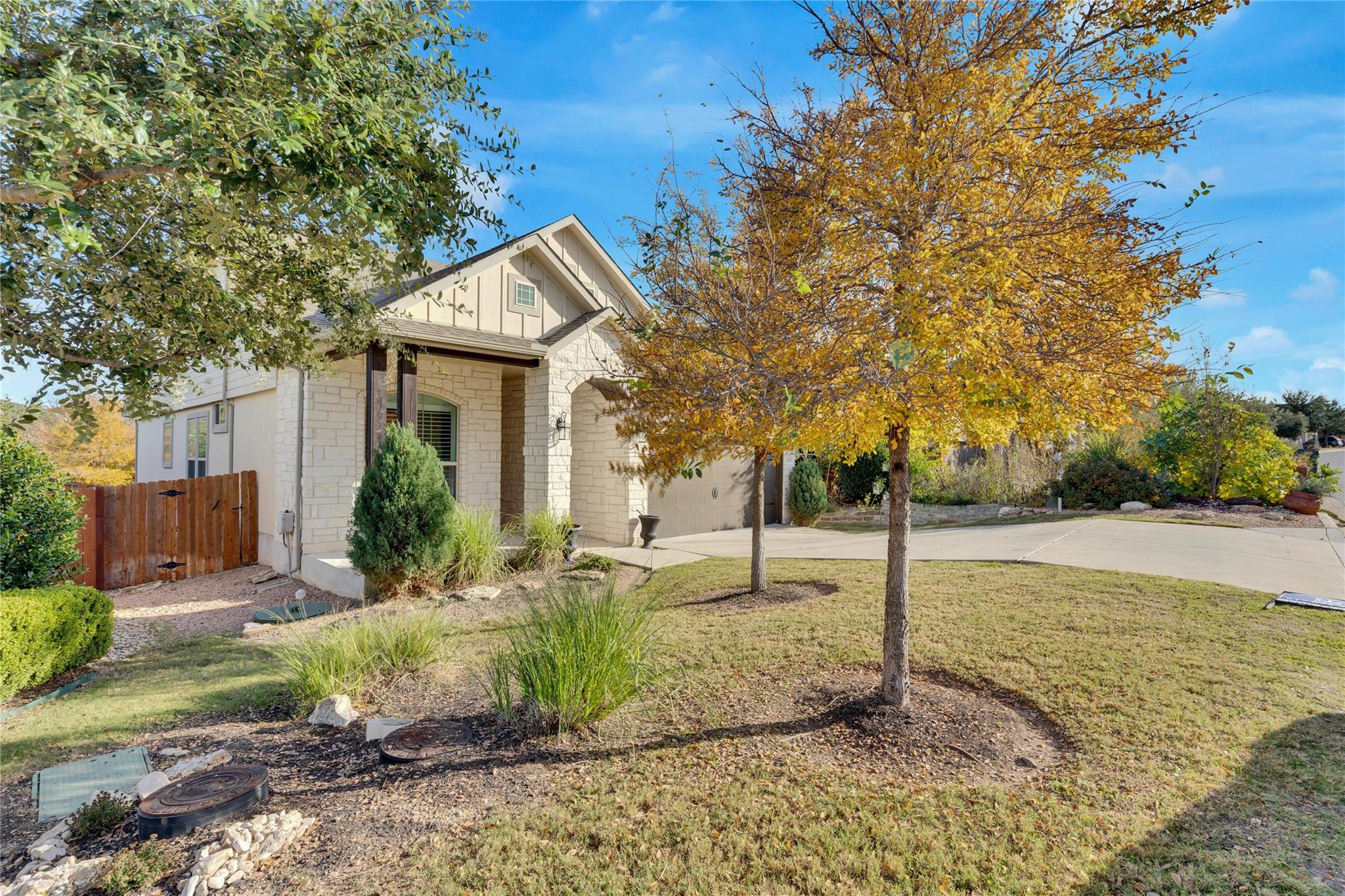 5213 Buchanan Draw Rd, Austin, TX 78738