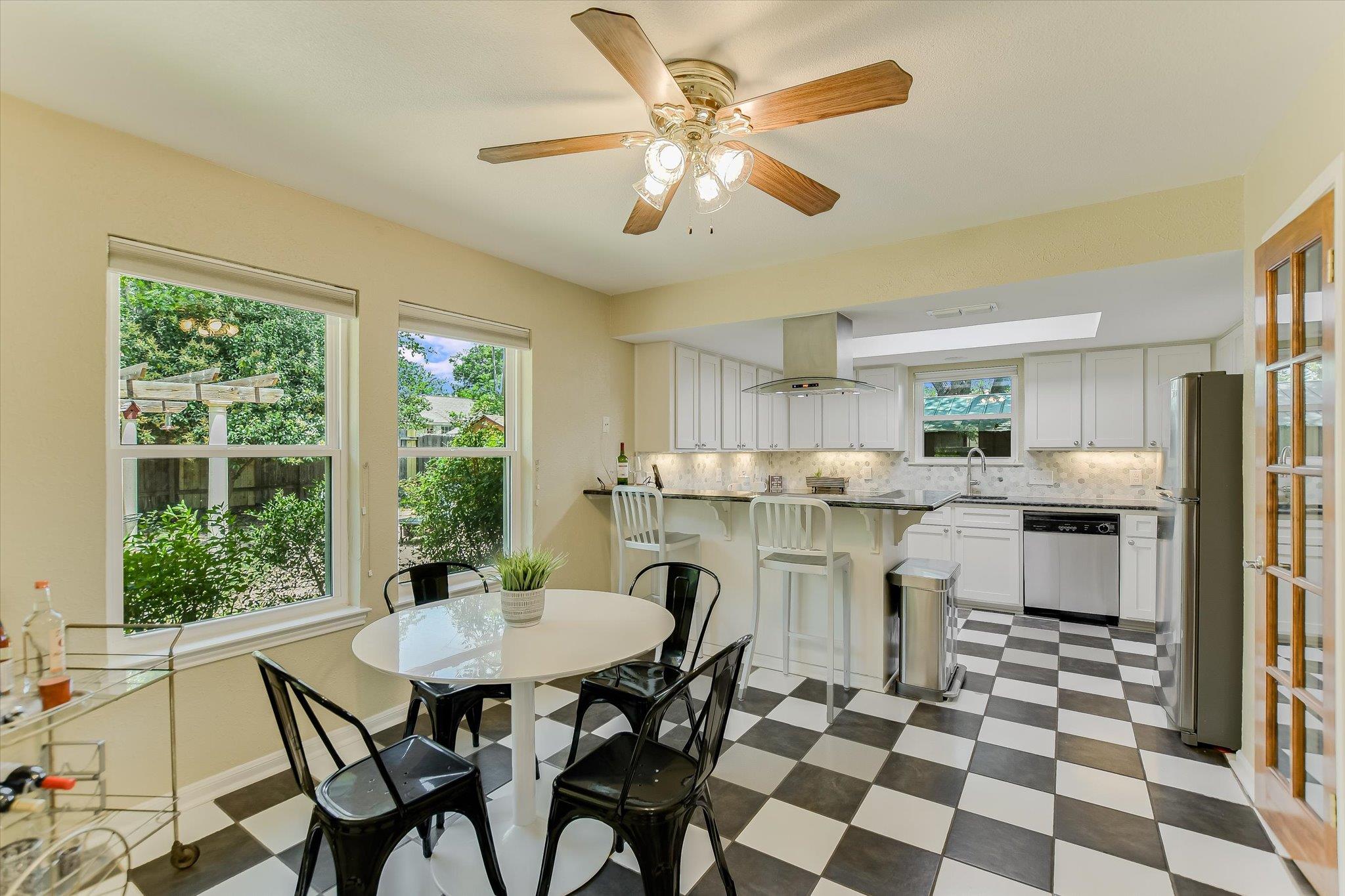 7006 Beckett Rd, Austin, TX 78749