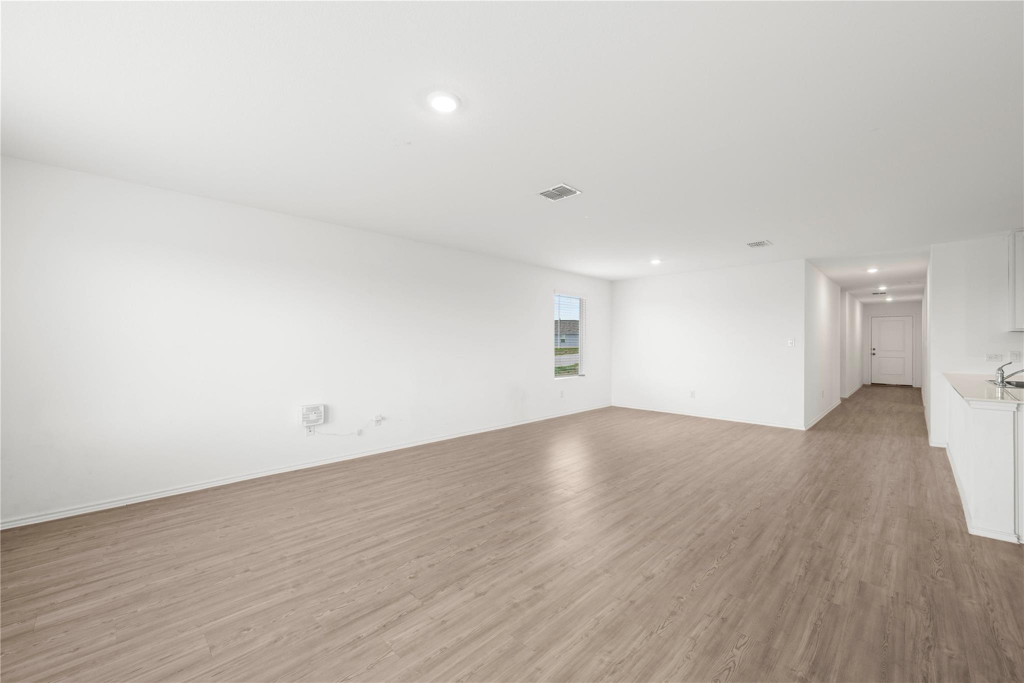 11200 Loch Erie Cv, Buda, TX 78610