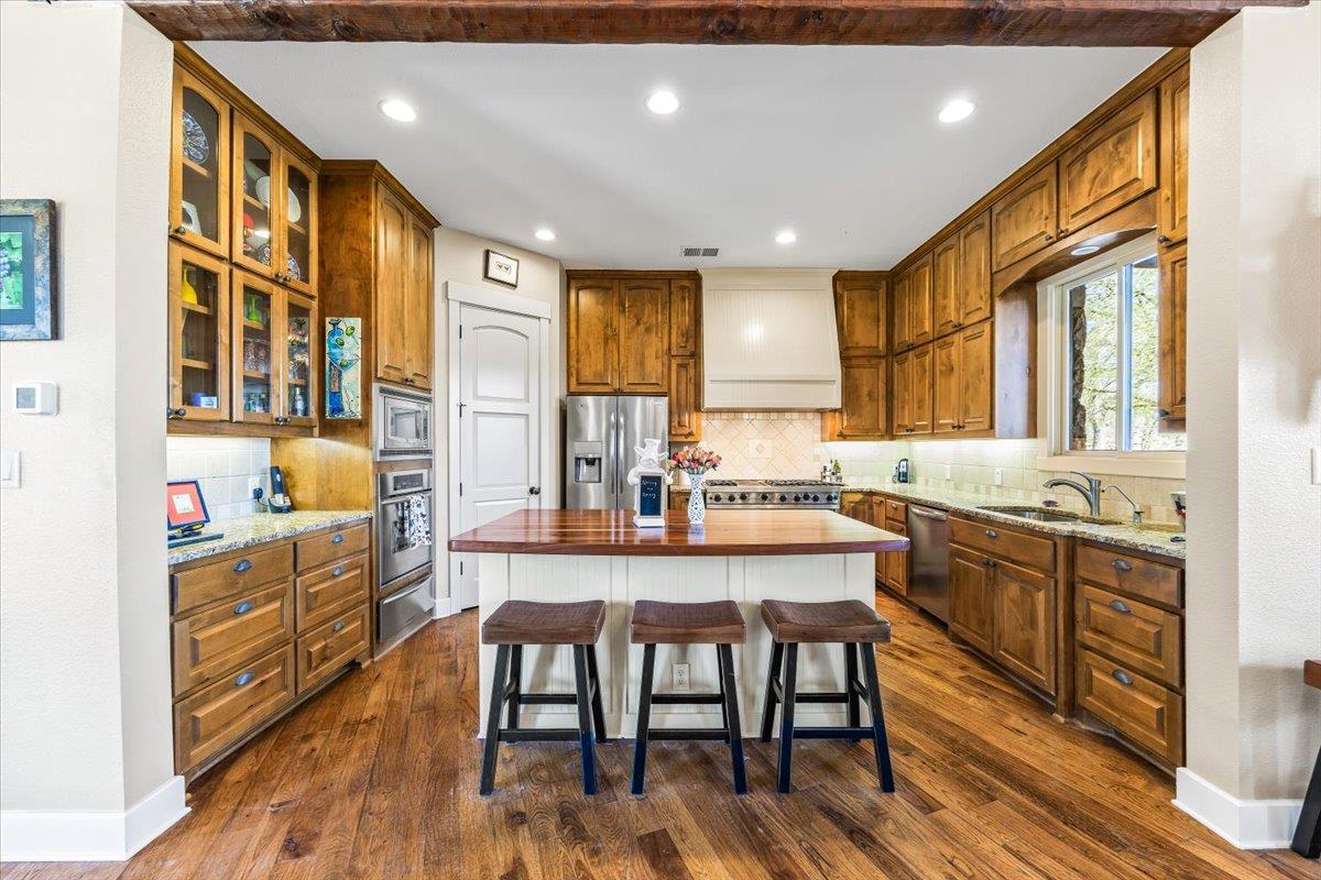 130 Water Park Rd, Wimberley, TX 78676