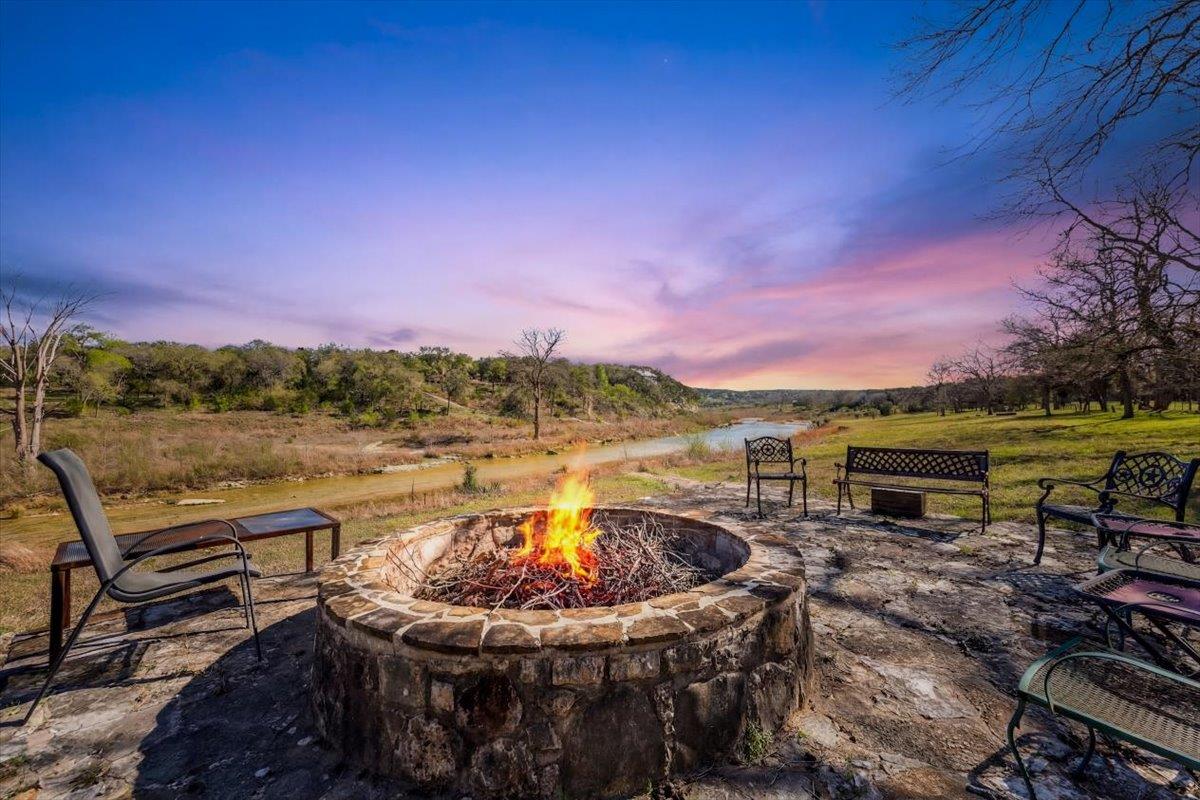 130 Water Park Rd, Wimberley, TX 78676