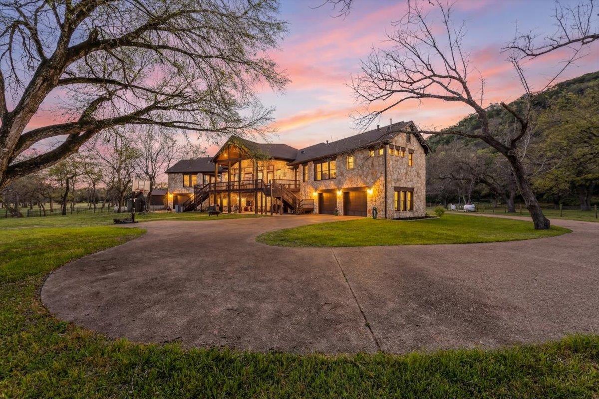 130 Water Park Rd, Wimberley, TX 78676