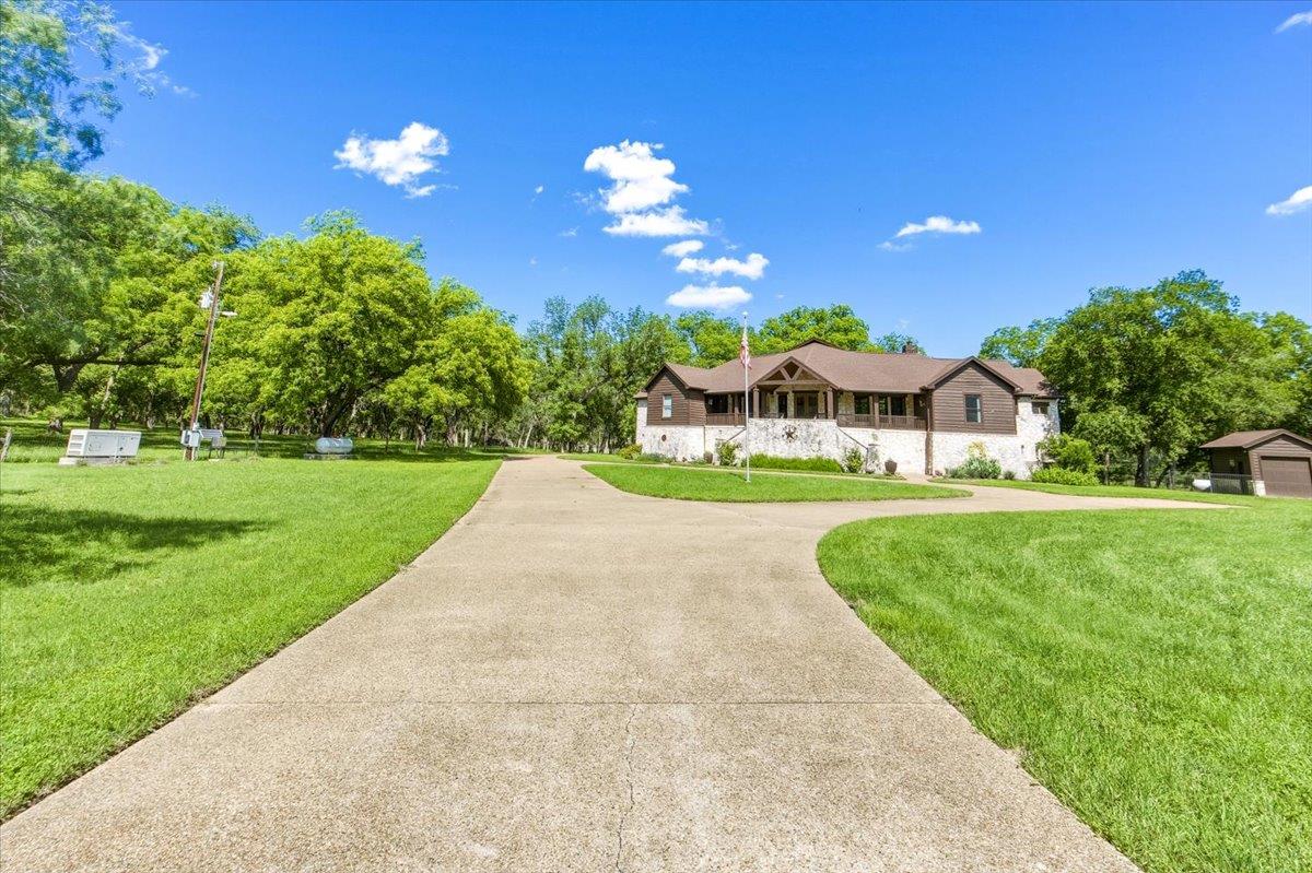 130 Water Park Rd, Wimberley, TX 78676