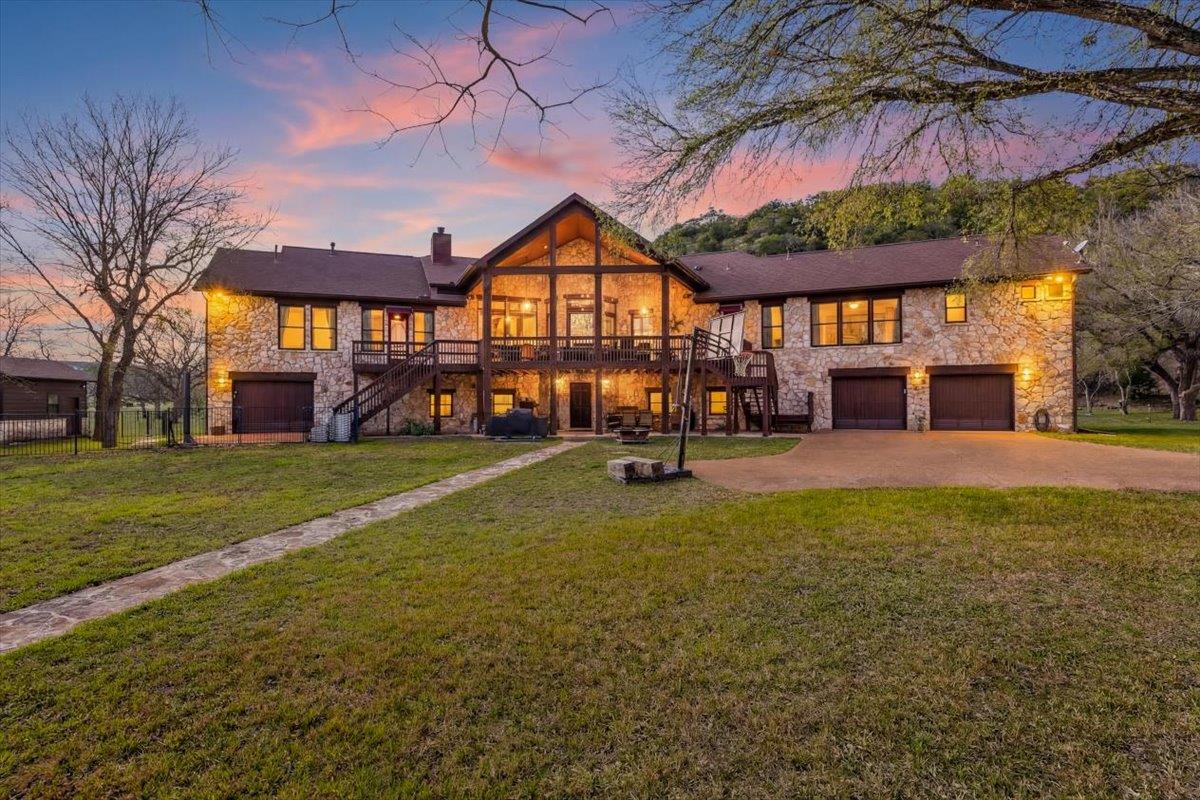 130 Water Park Rd, Wimberley, TX 78676