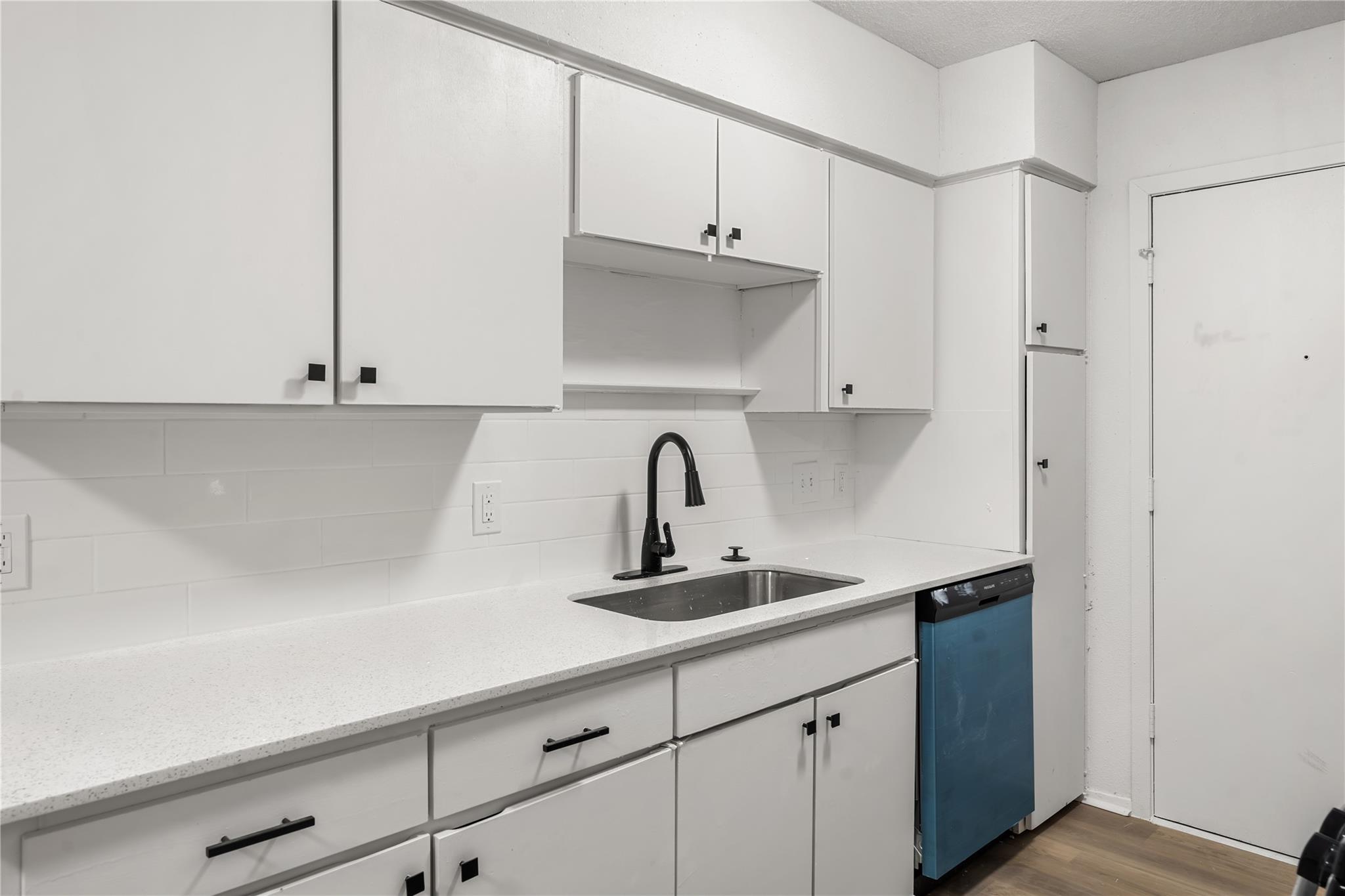 101 E 33rd St # 208, Austin, TX 78705