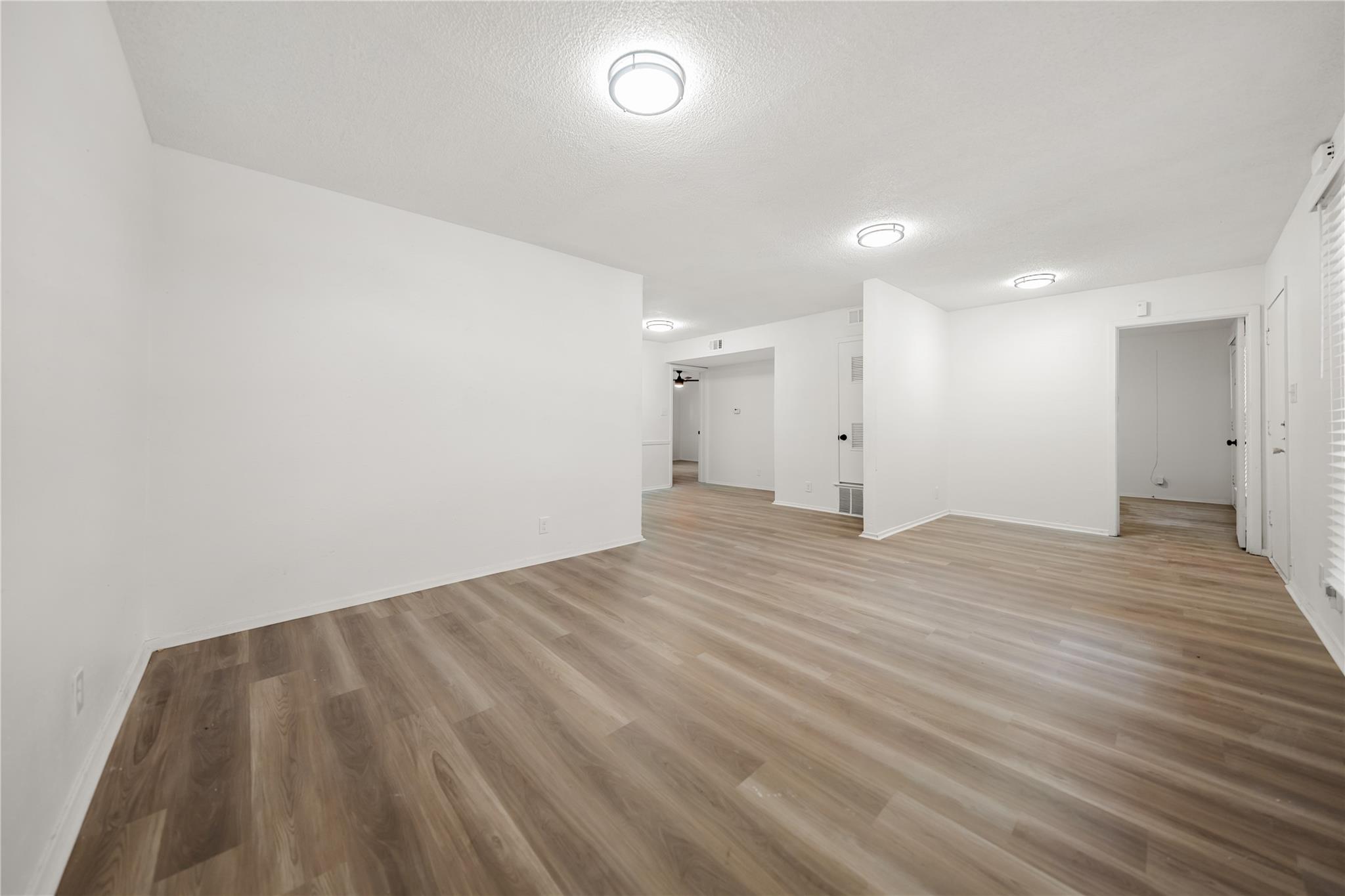 101 E 33rd St # 208, Austin, TX 78705