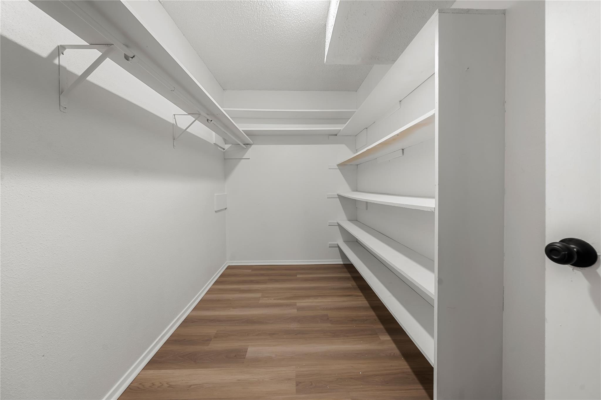 101 E 33rd St # 208, Austin, TX 78705