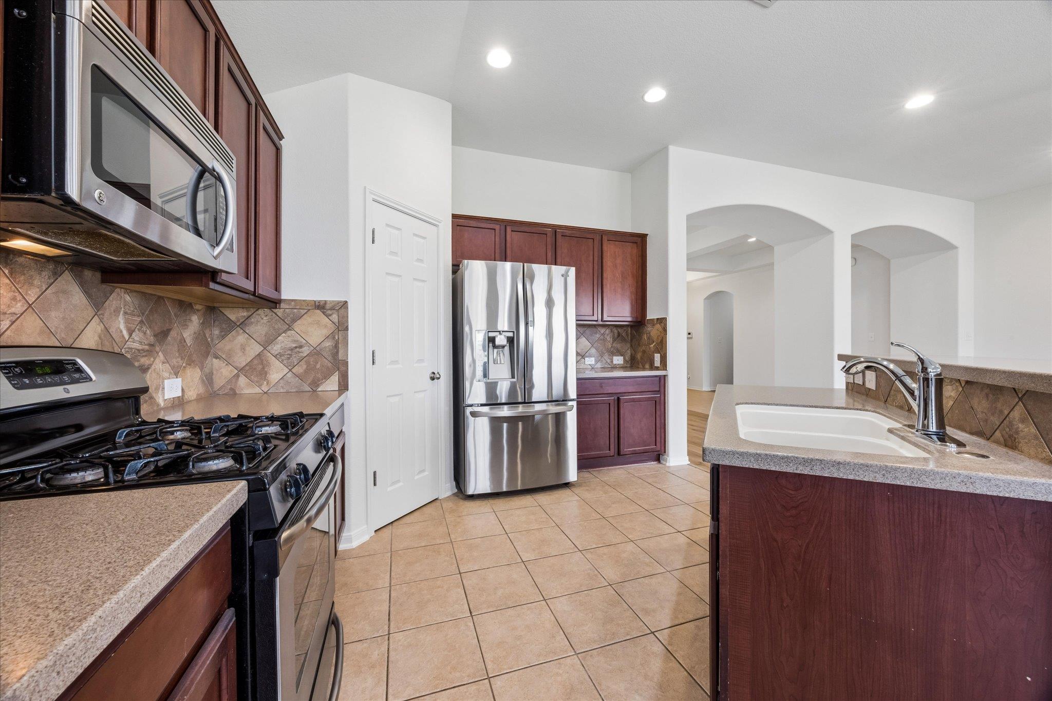 1305 Clary Sage Loop, Round Rock, TX 78665