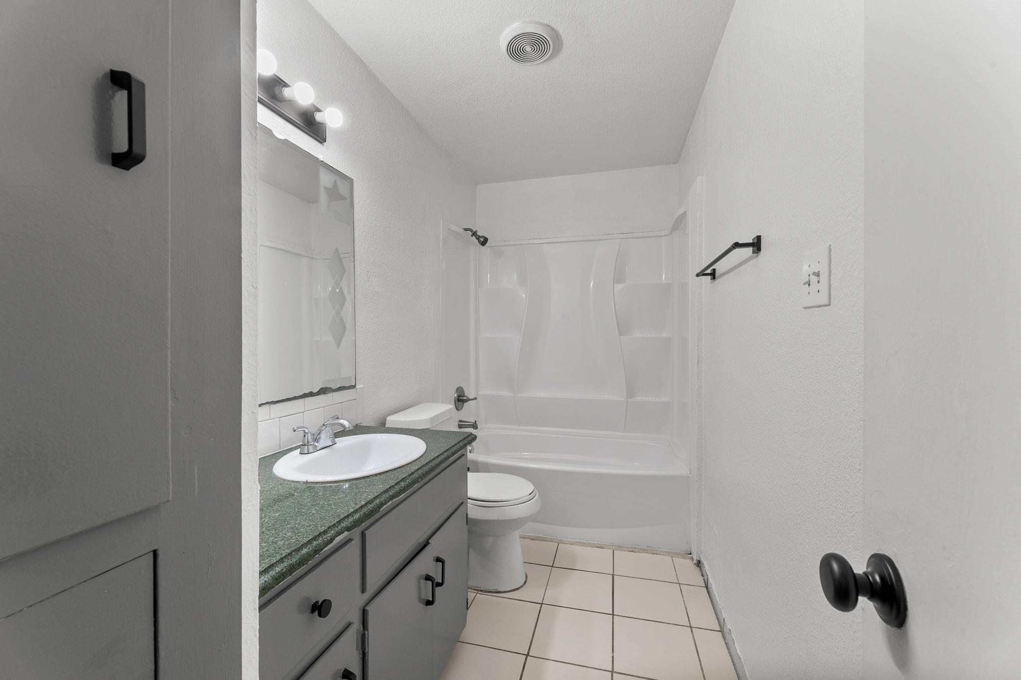 11103 RENEL Dr # B, Austin, TX 78758