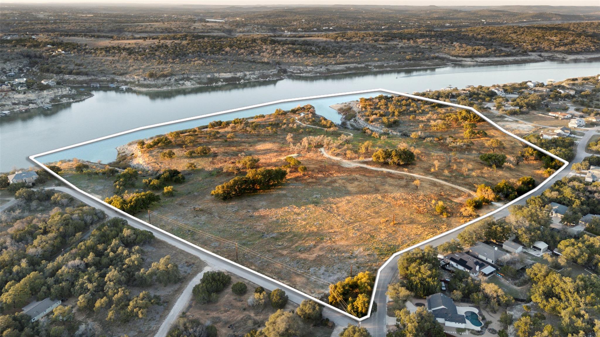 1902 Patriot Dr, Lago Vista, TX 78645