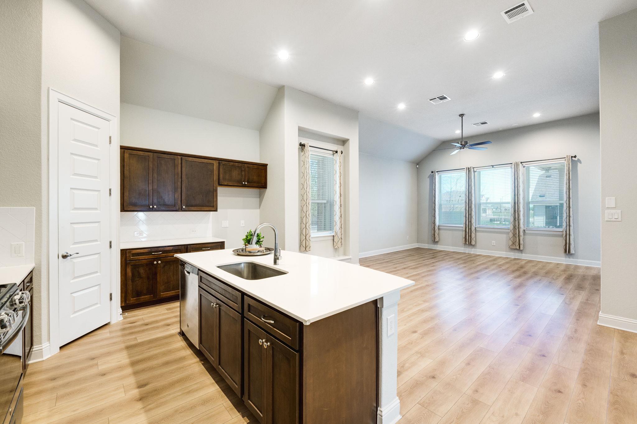 5712 Anaheim Ave, Pflugerville, TX 78660