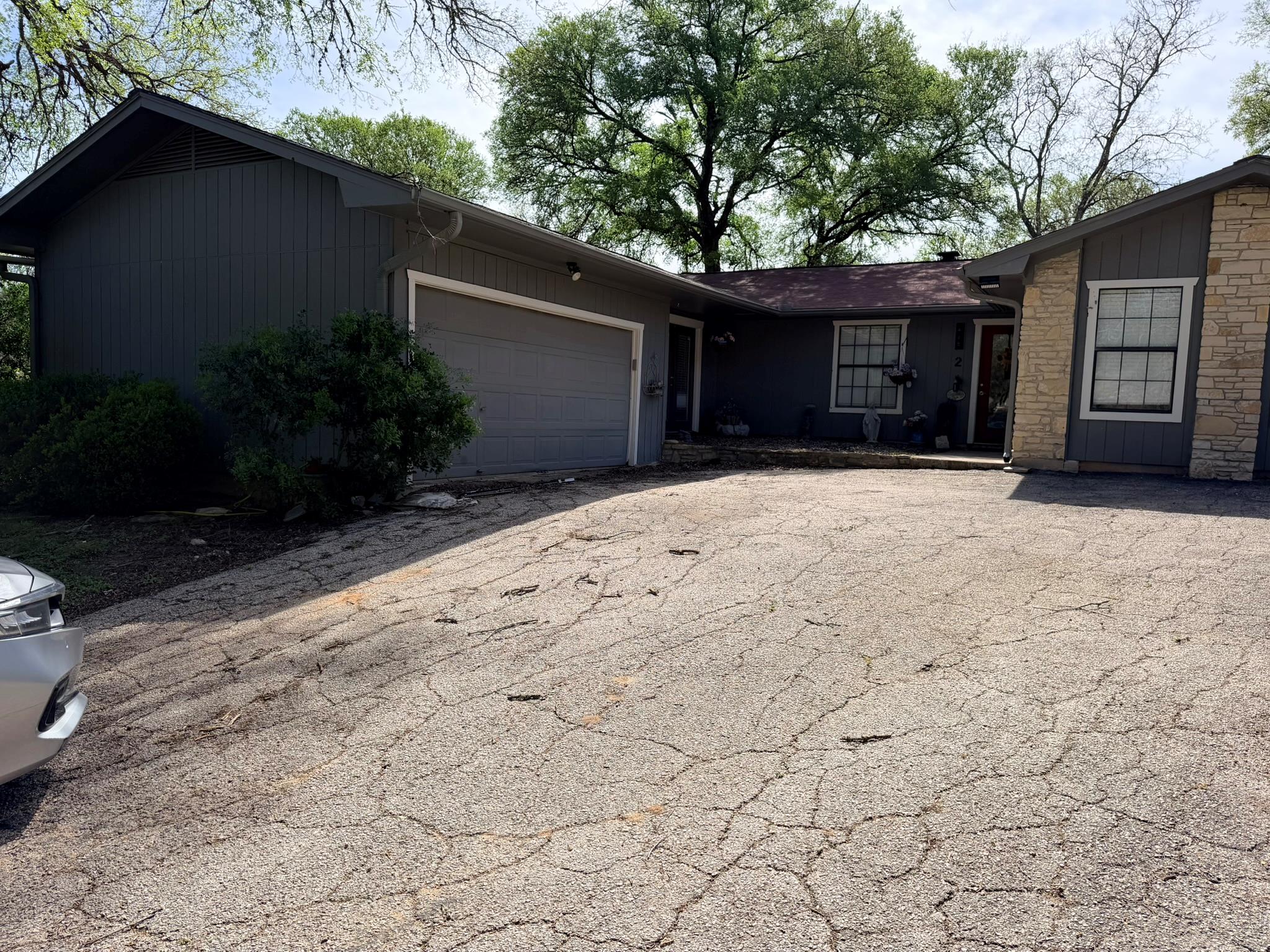 2 Acacia Dr, Wimberley, TX 78676