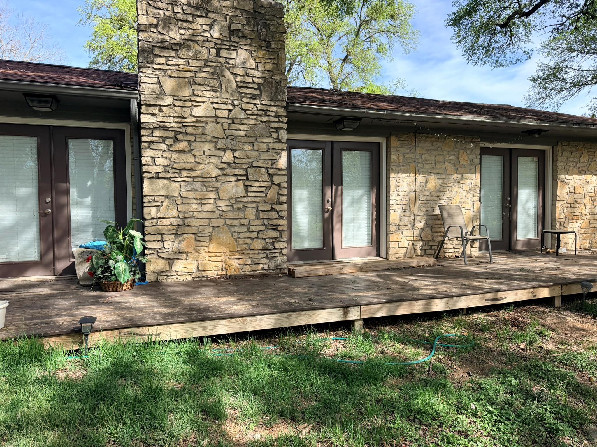 2 Acacia Dr, Wimberley, TX 78676