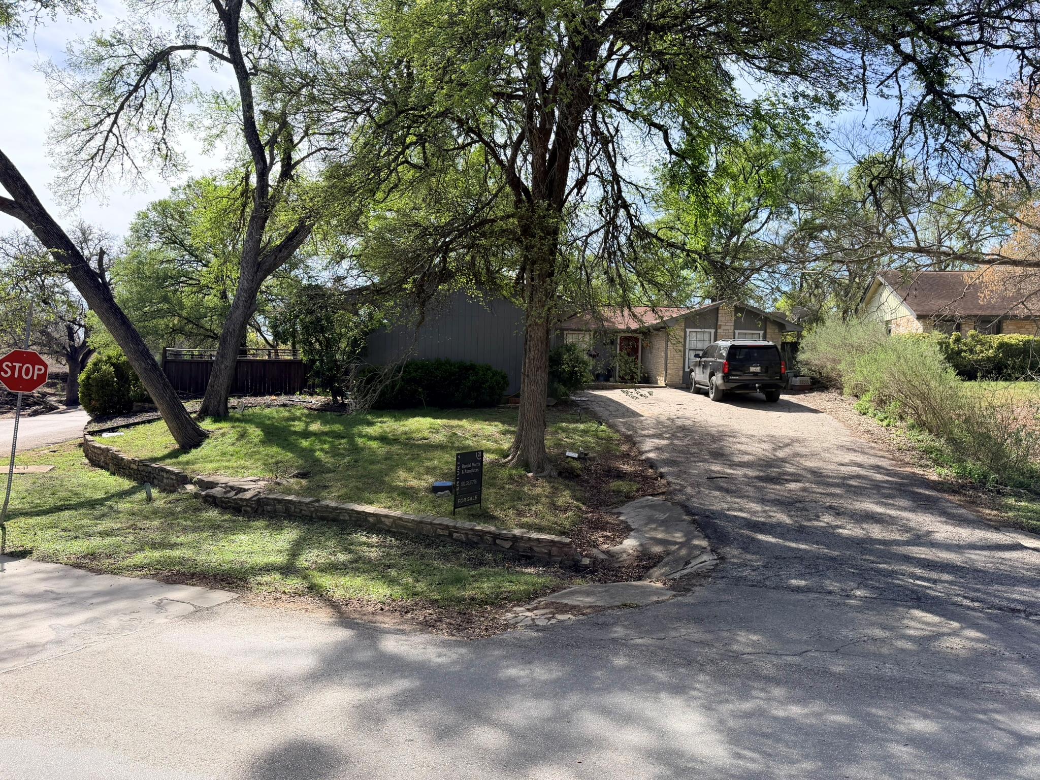 2 Acacia Dr, Wimberley, TX 78676