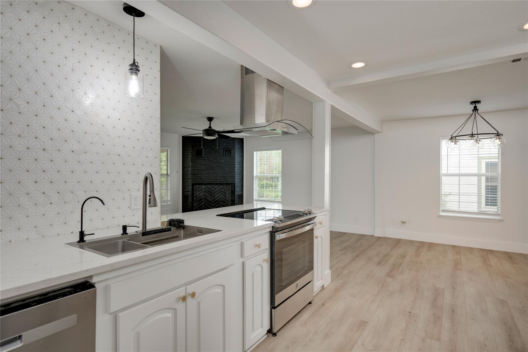 6406 Haney Dr, Austin, TX 78723