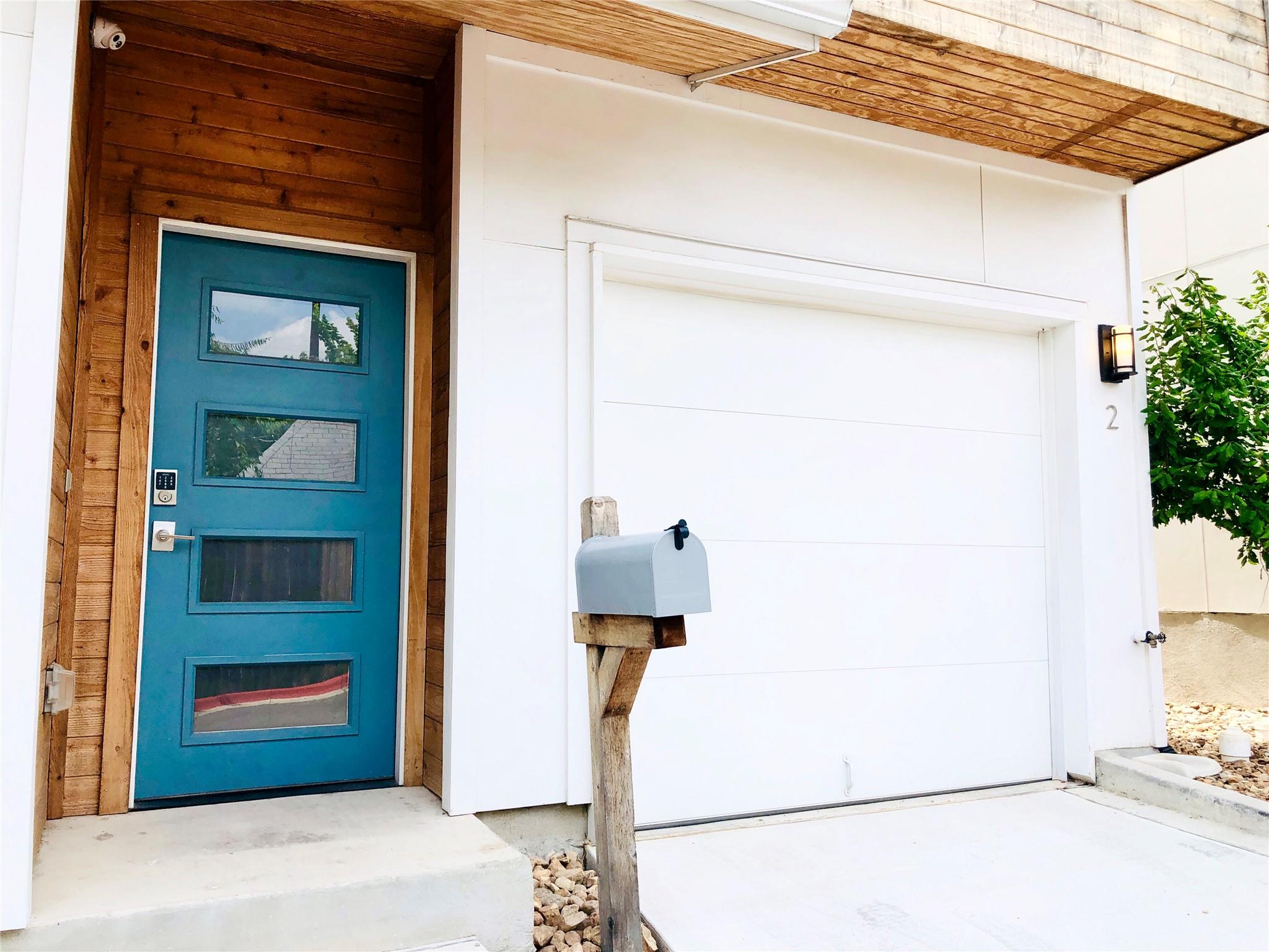 3007 E 12th St # 2, Austin, TX 78702