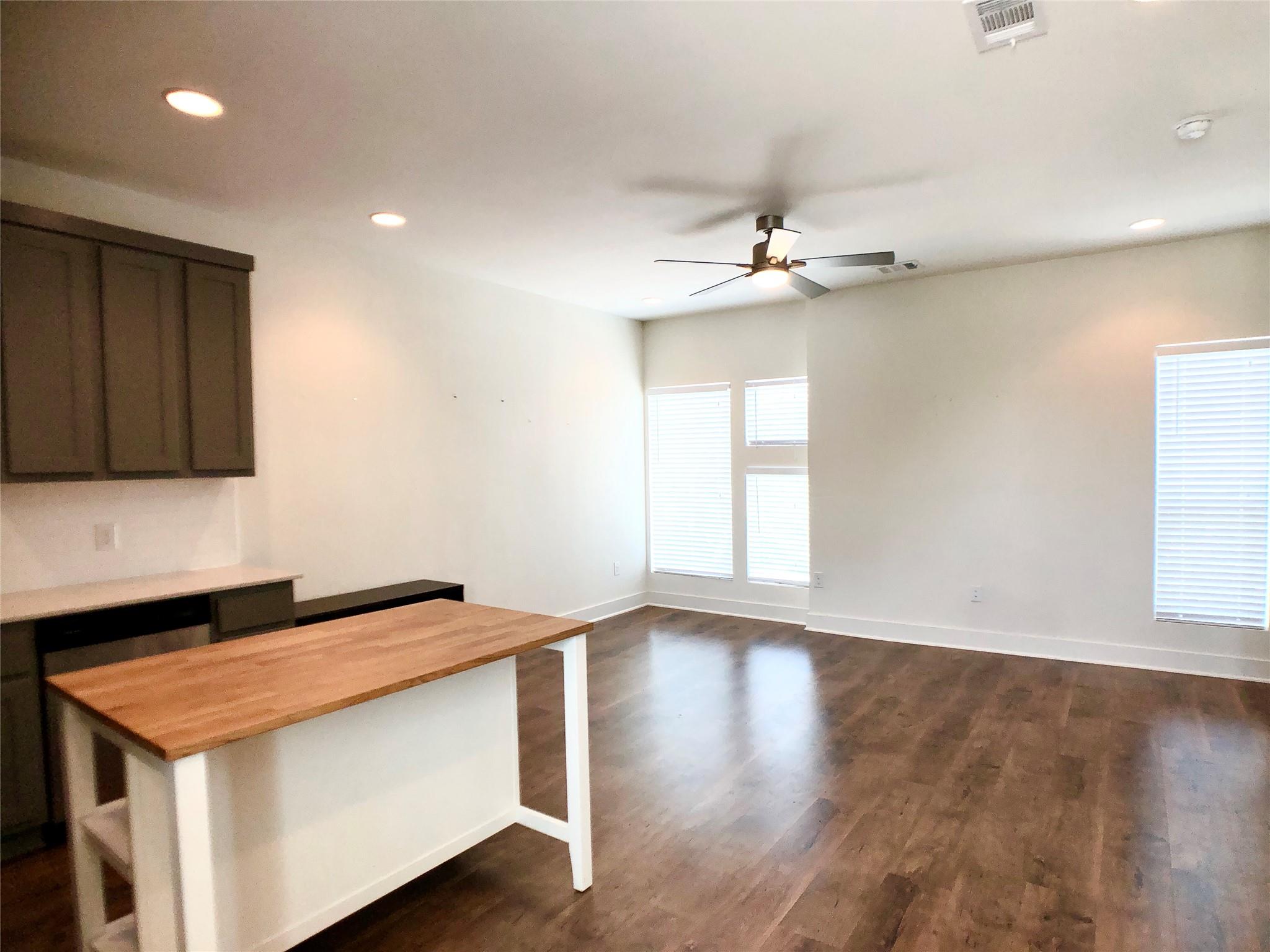 3007 E 12th St # 2, Austin, TX 78702