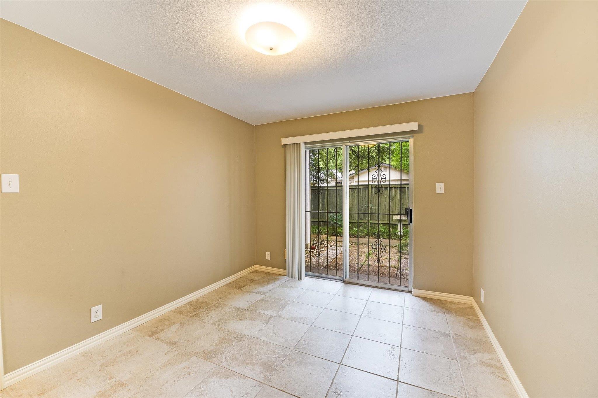 7919 Ridgeline Dr N, Austin, TX 78731