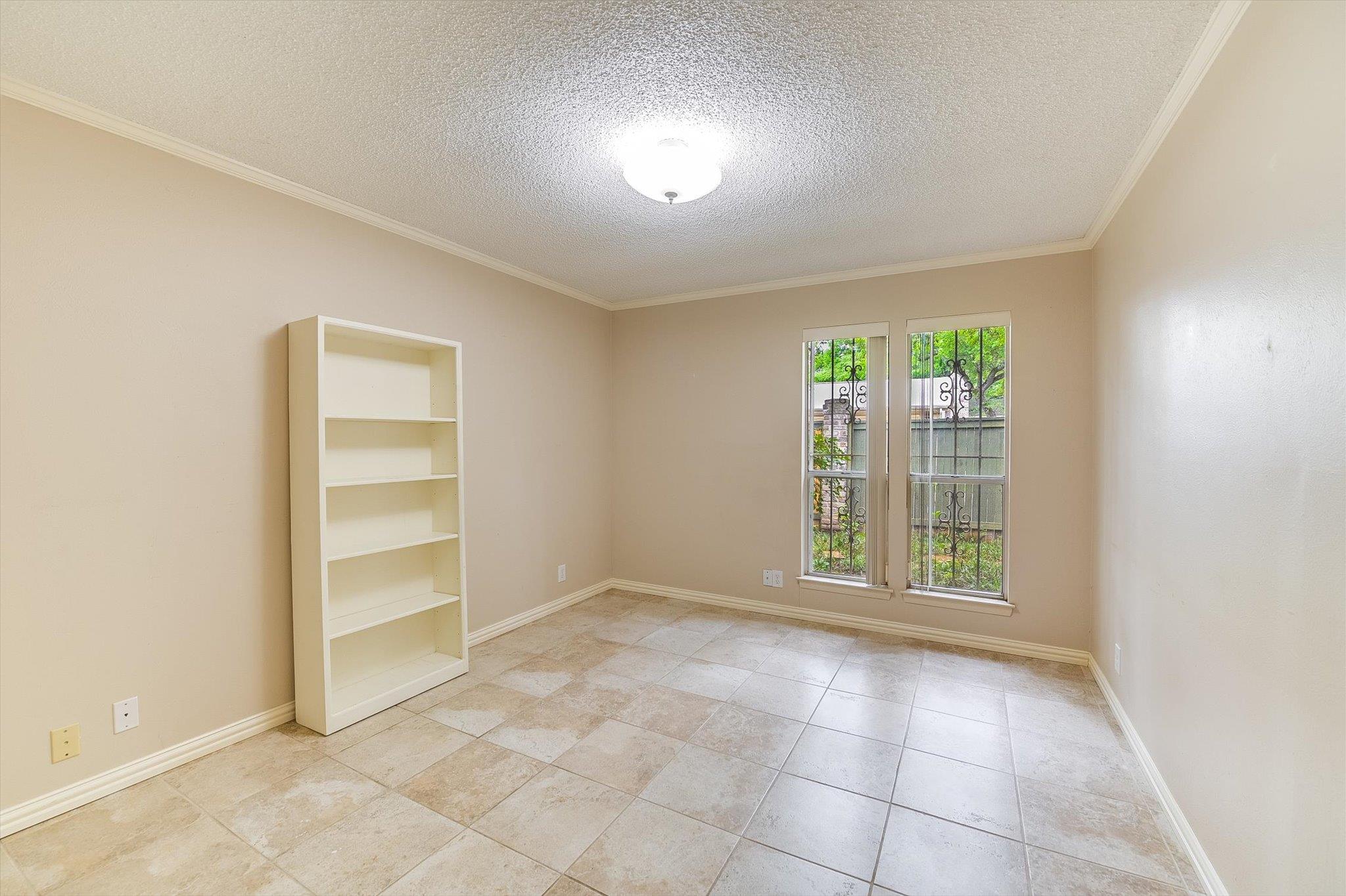7919 Ridgeline Dr N, Austin, TX 78731