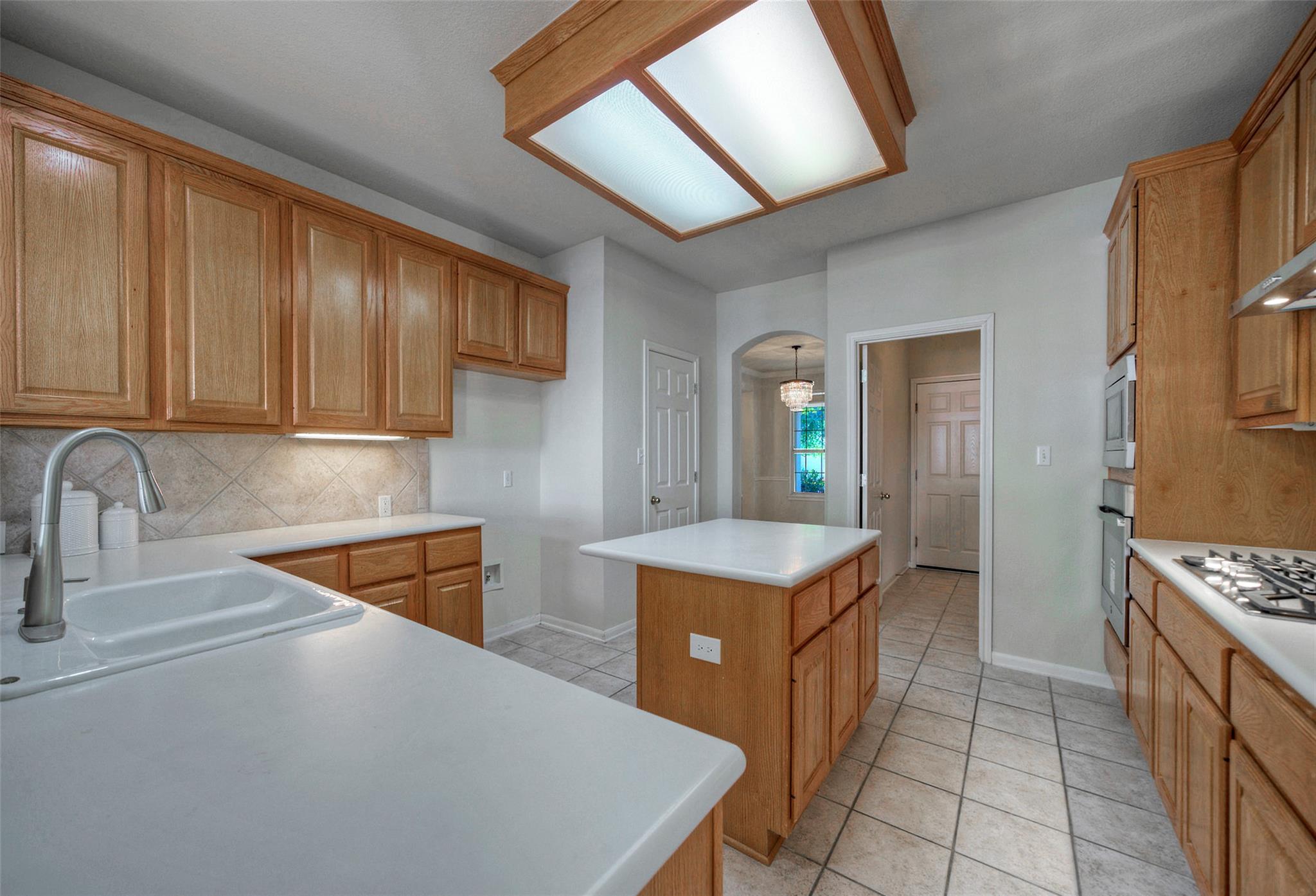 2616 Henley Dr, Round Rock, TX 78681