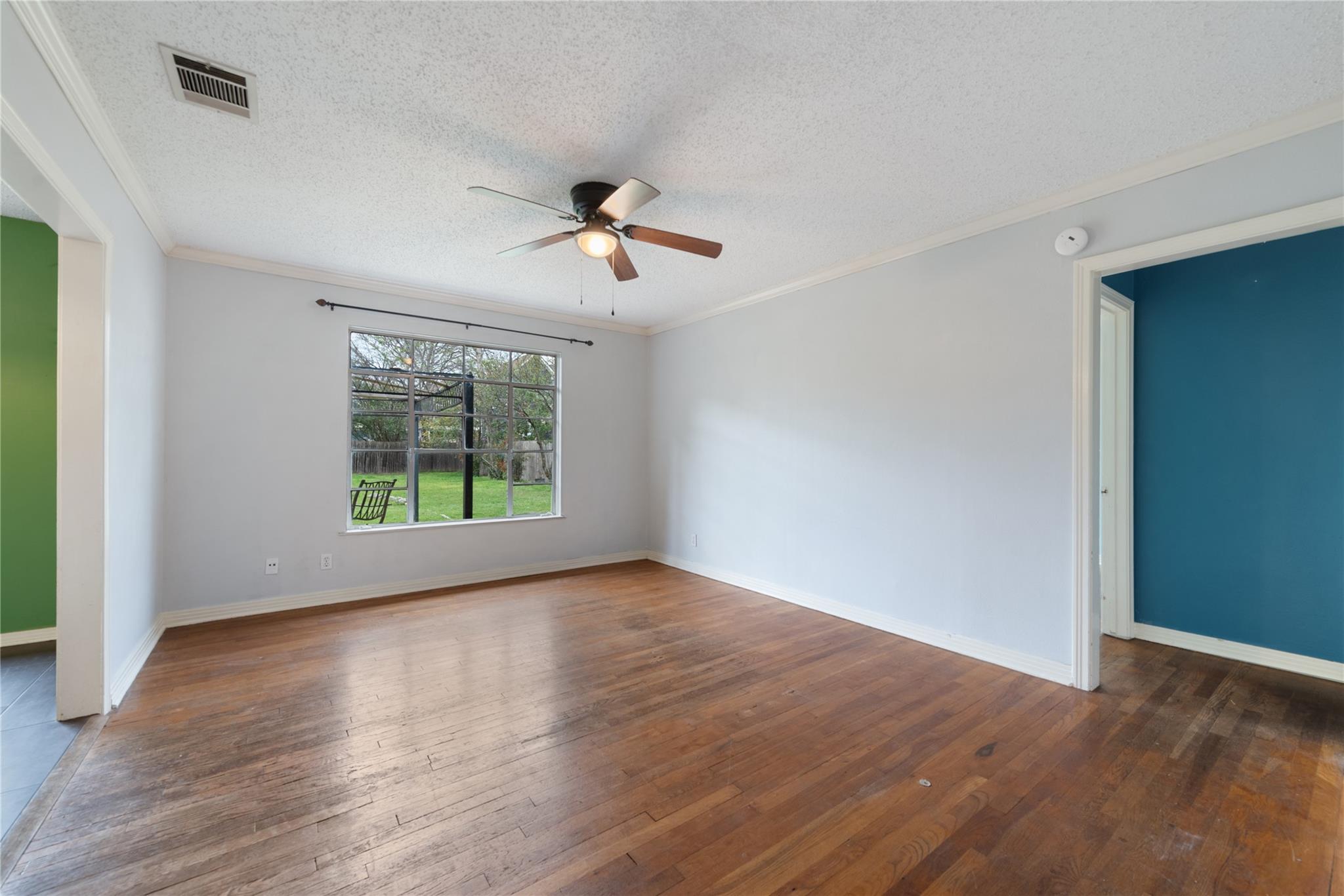 1900 Justin Ln, Austin, TX 78757