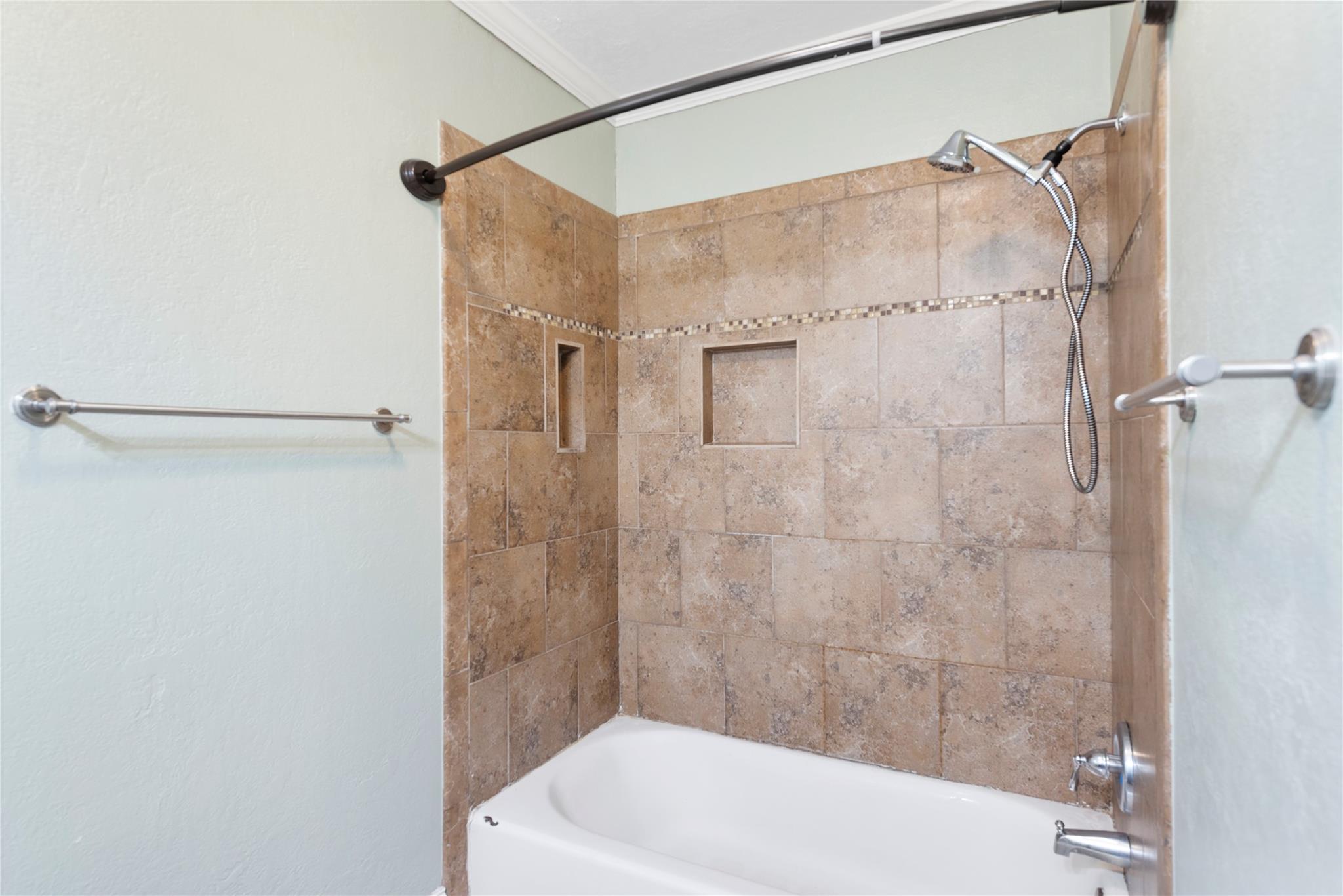 1900 Justin Ln, Austin, TX 78757