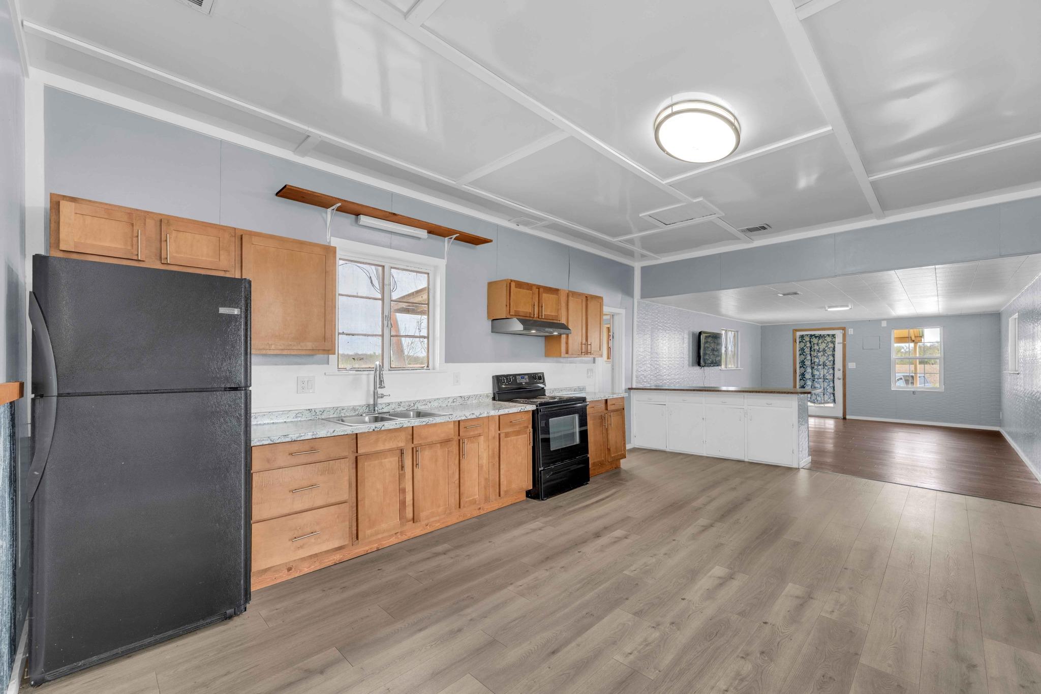 10001 Fm 1331, Taylor, TX 76574