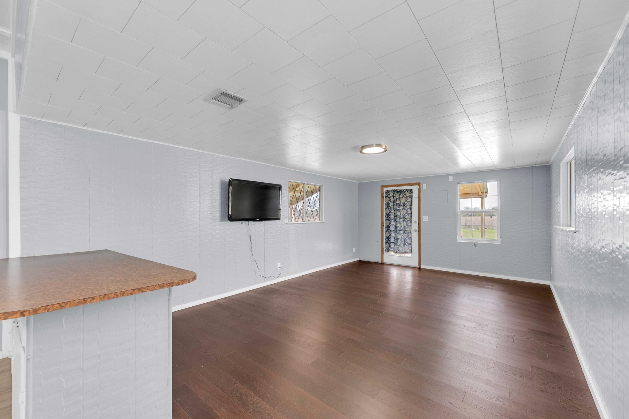 10001 Fm 1331, Taylor, TX 76574