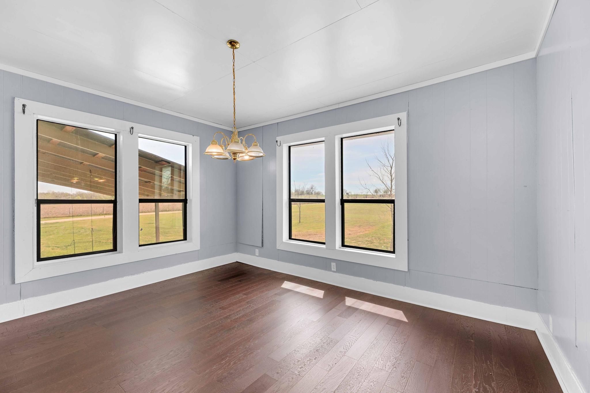 10001 Fm 1331, Taylor, TX 76574