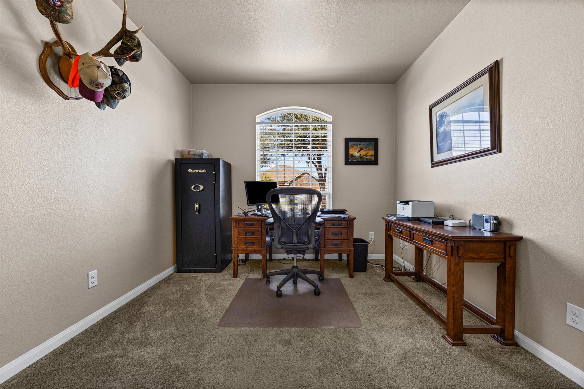 1205 Twin Estates Dr, Kyle, TX 78640