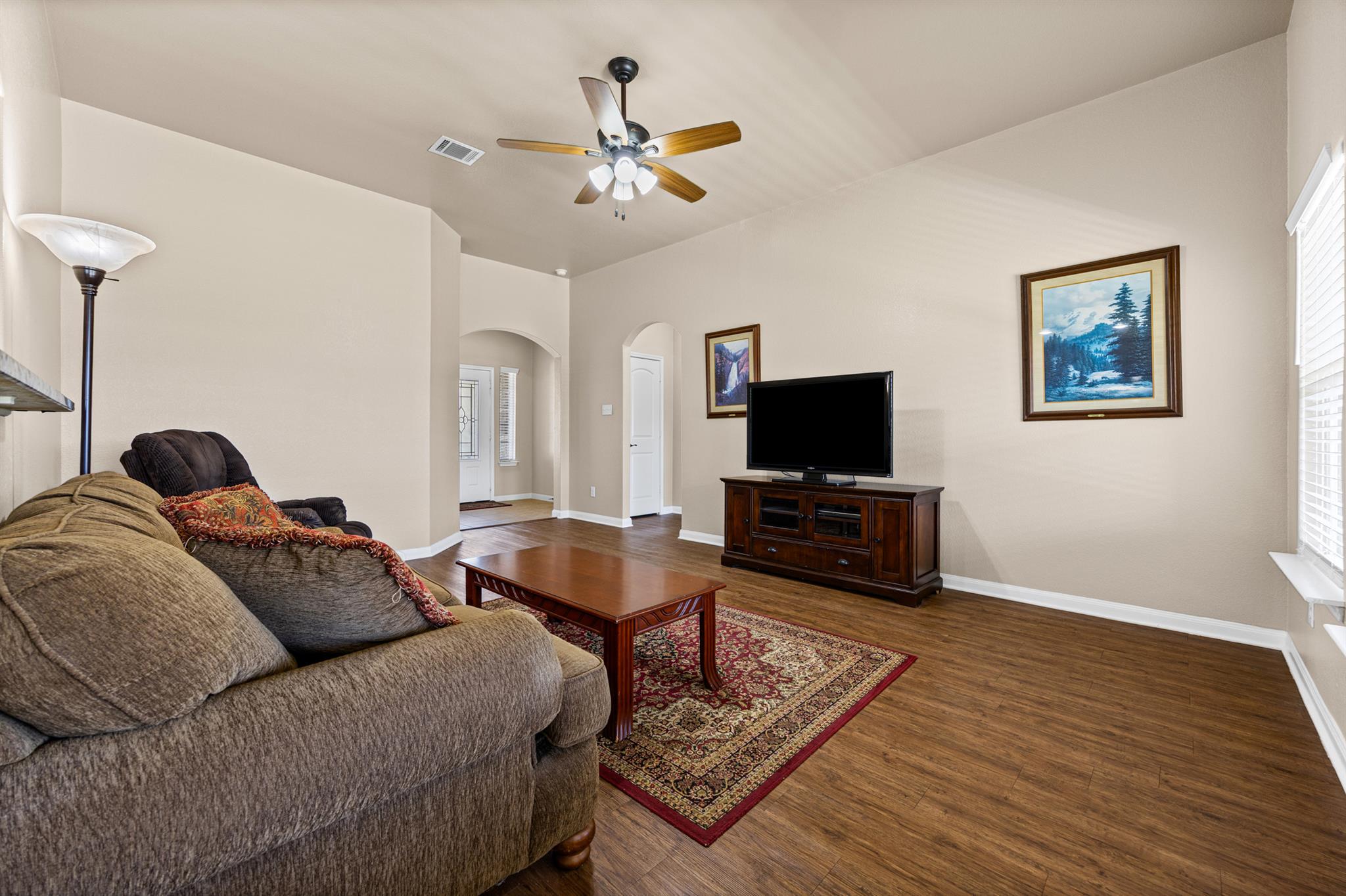 1205 Twin Estates Dr, Kyle, TX 78640