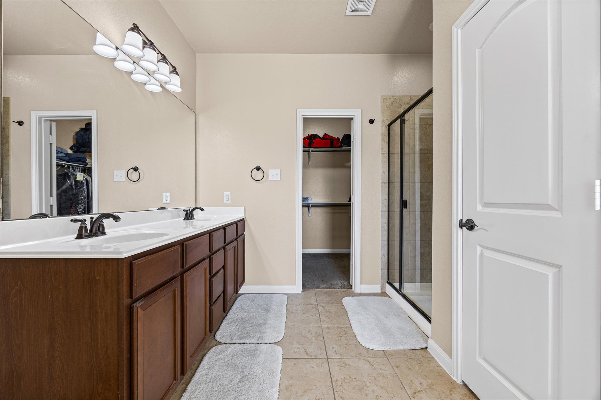 1205 Twin Estates Dr, Kyle, TX 78640