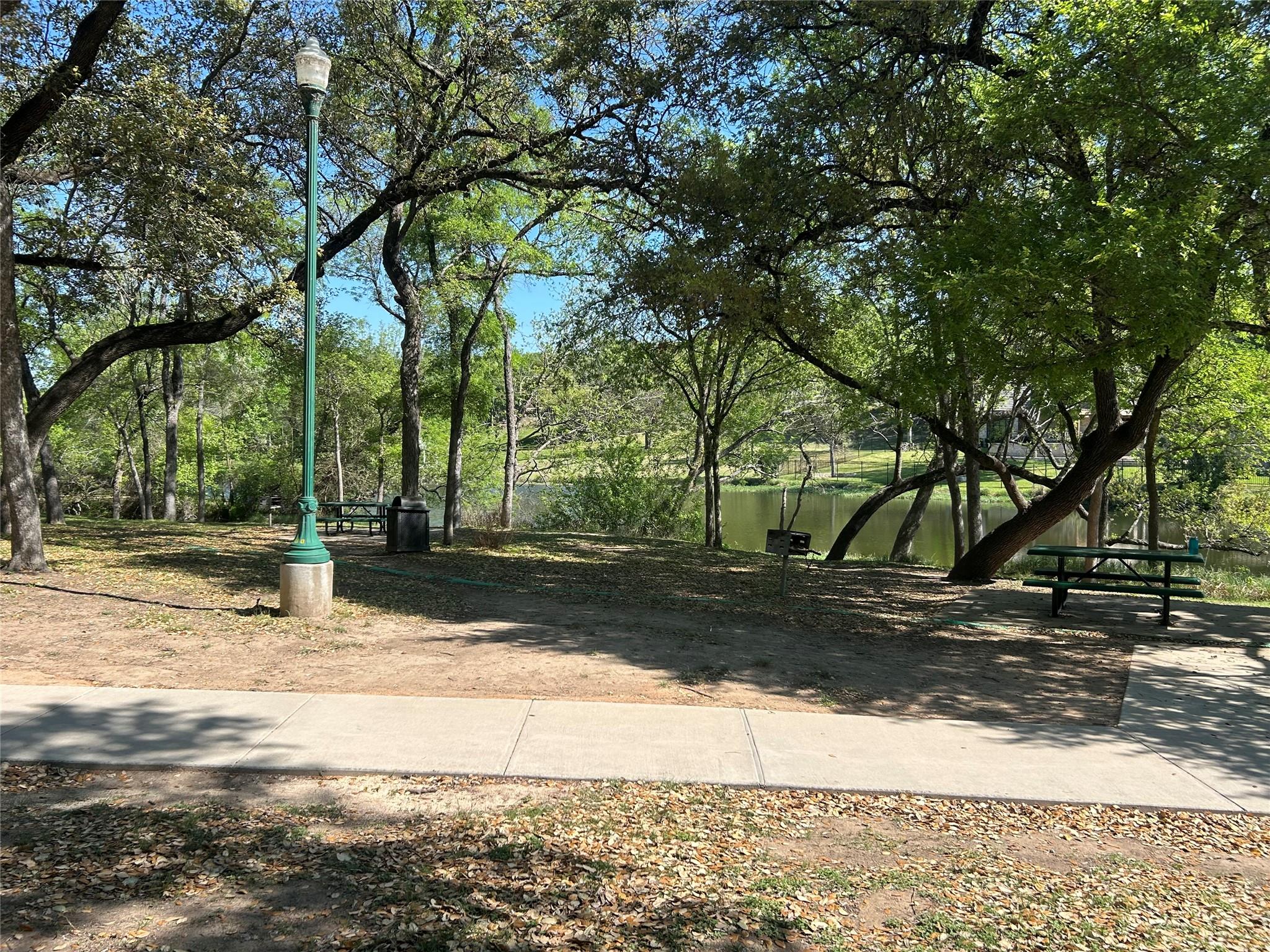 320 Ridgecrest Rd, Georgetown, TX 78628