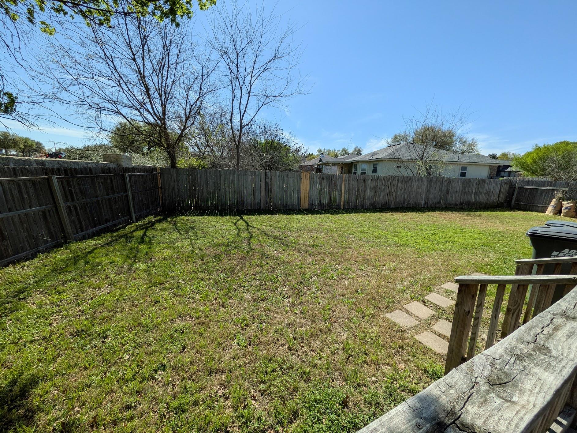 1800 Twisted Oak Dr, Leander, TX 78641