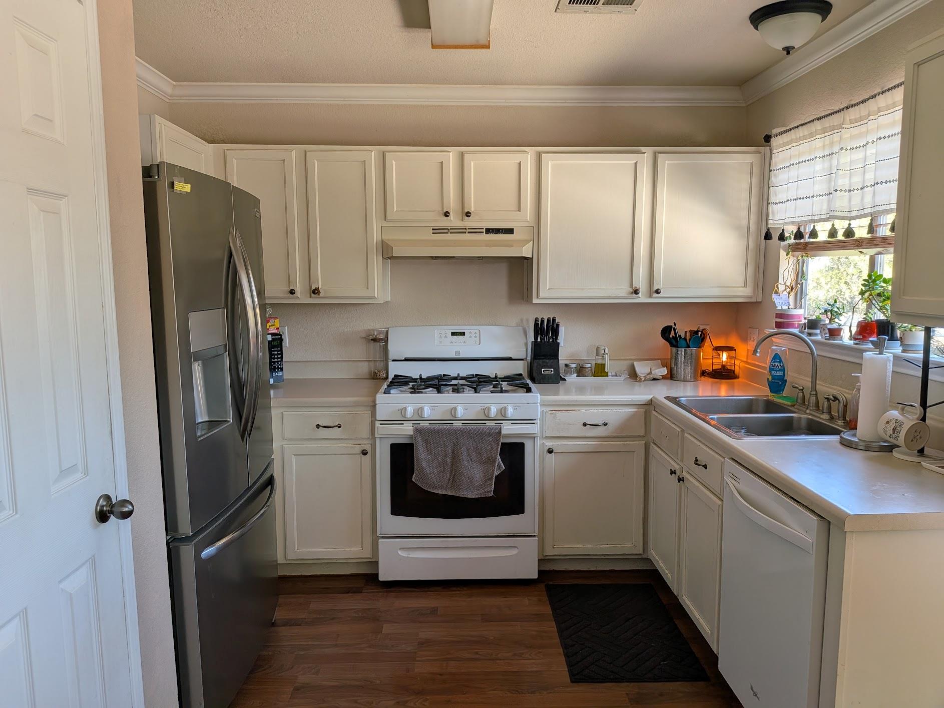 1800 Twisted Oak Dr, Leander, TX 78641