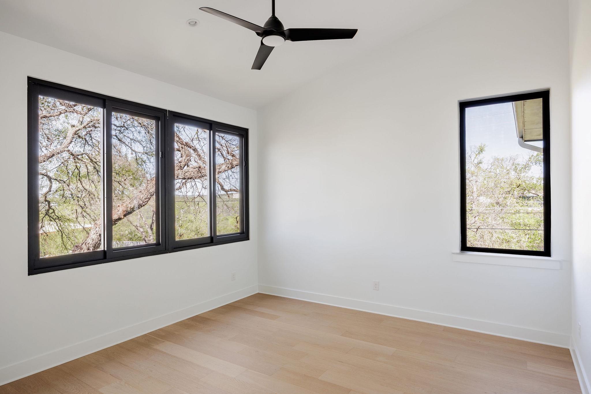 2504 Bluffview Dr, Austin, TX 78704