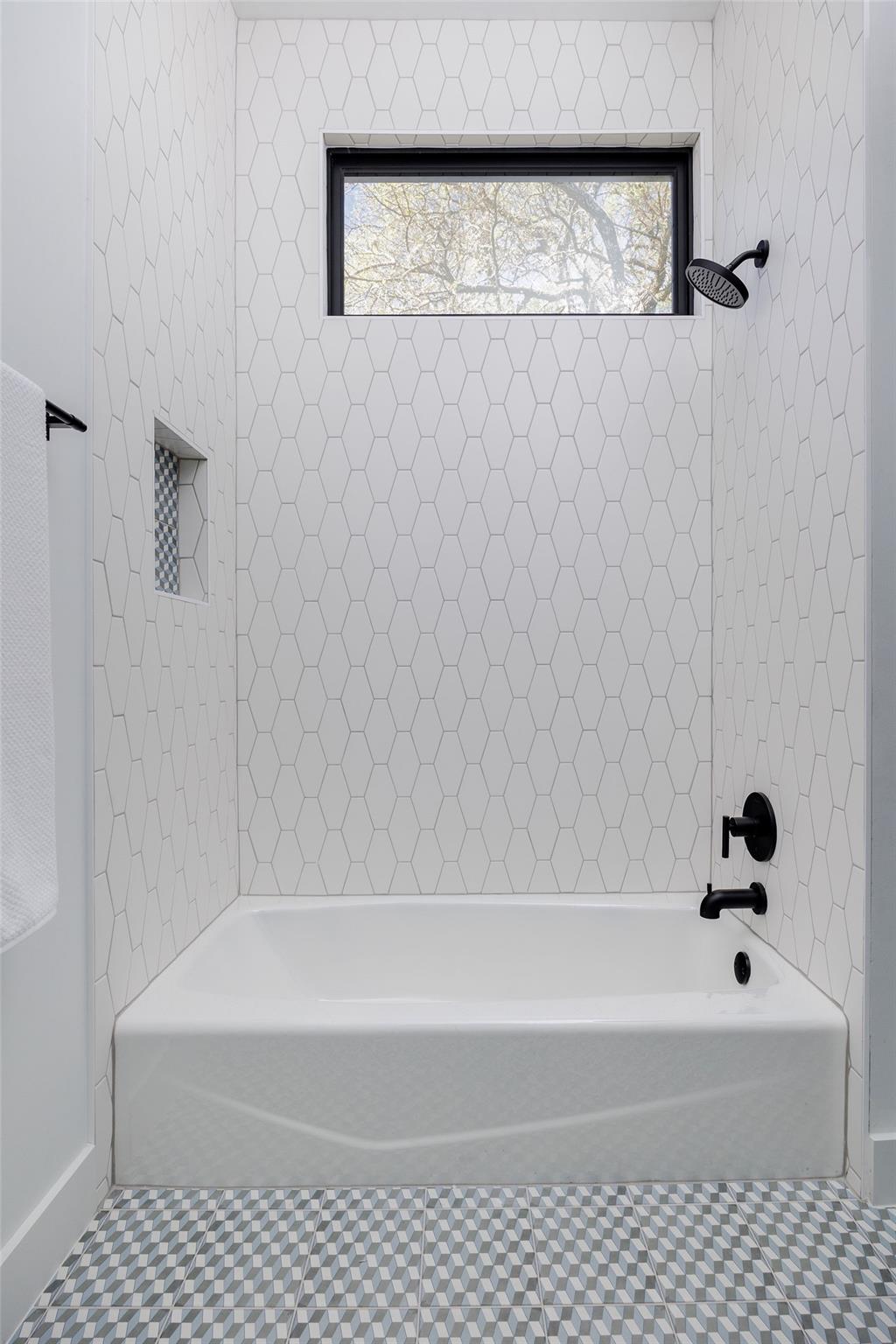 2504 Bluffview Dr, Austin, TX 78704