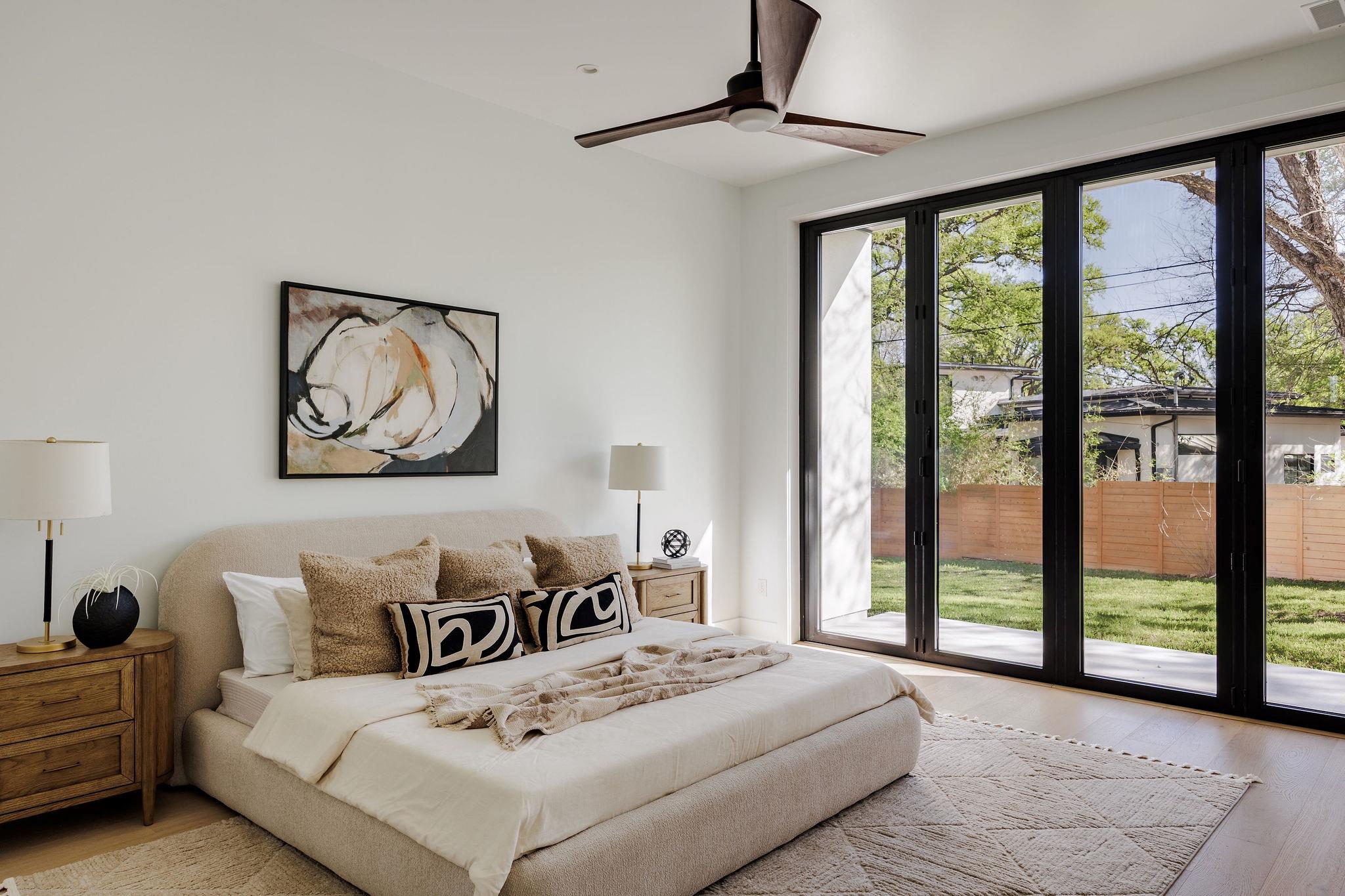 2504 Bluffview Dr, Austin, TX 78704