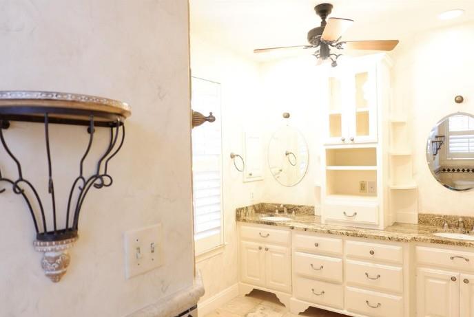 2203 Griswold Ln, Austin, TX 78703