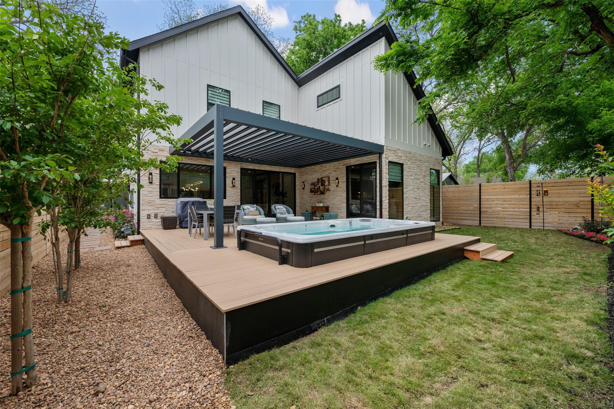 73 Julius St, Austin, TX 78702