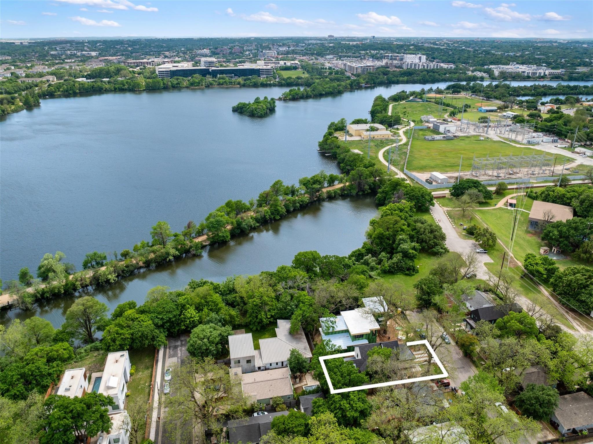 73 Julius St, Austin, TX 78702