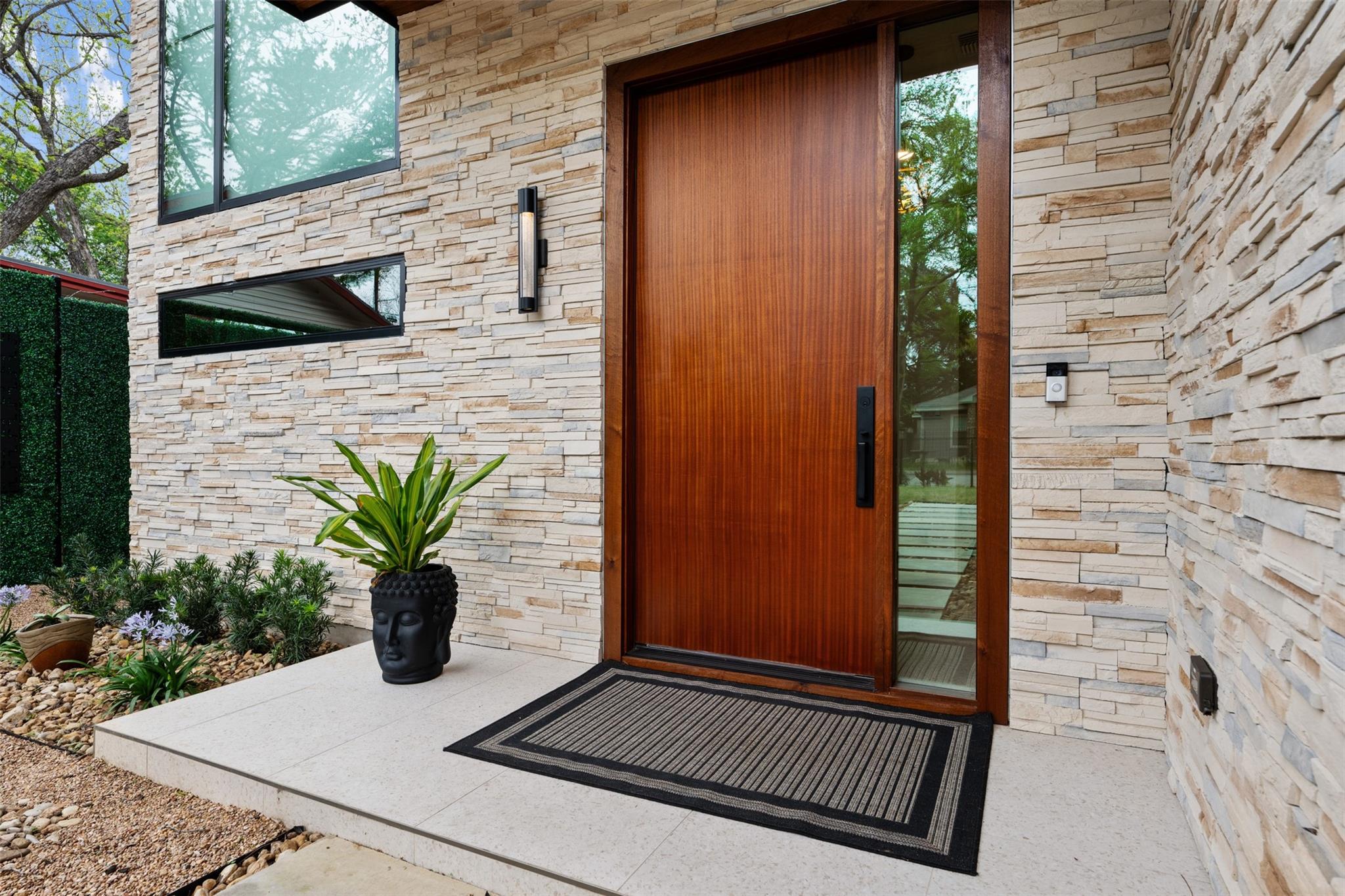 73 Julius St, Austin, TX 78702