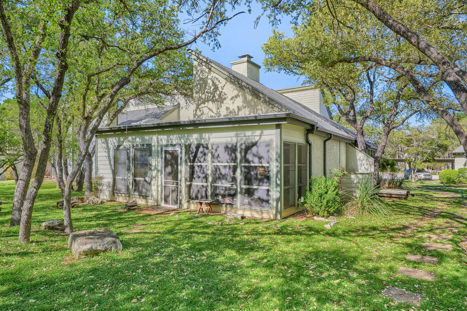51 Casa Verde St, Lakeway, TX 78734