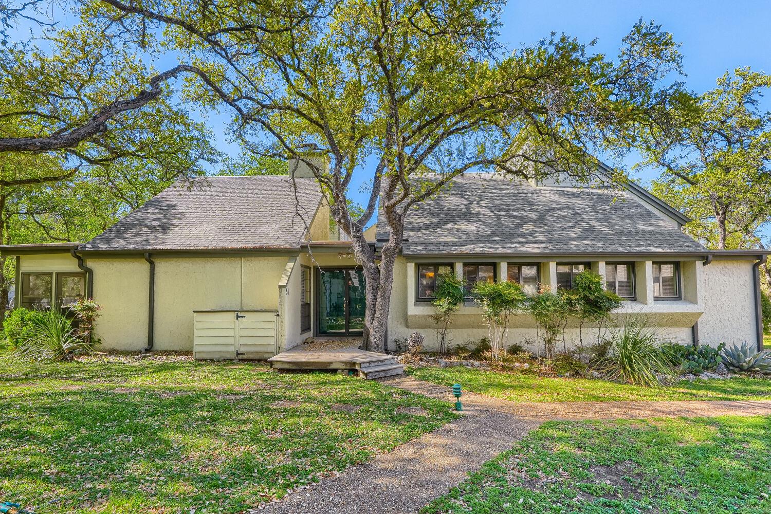 51 Casa Verde St, Lakeway, TX 78734