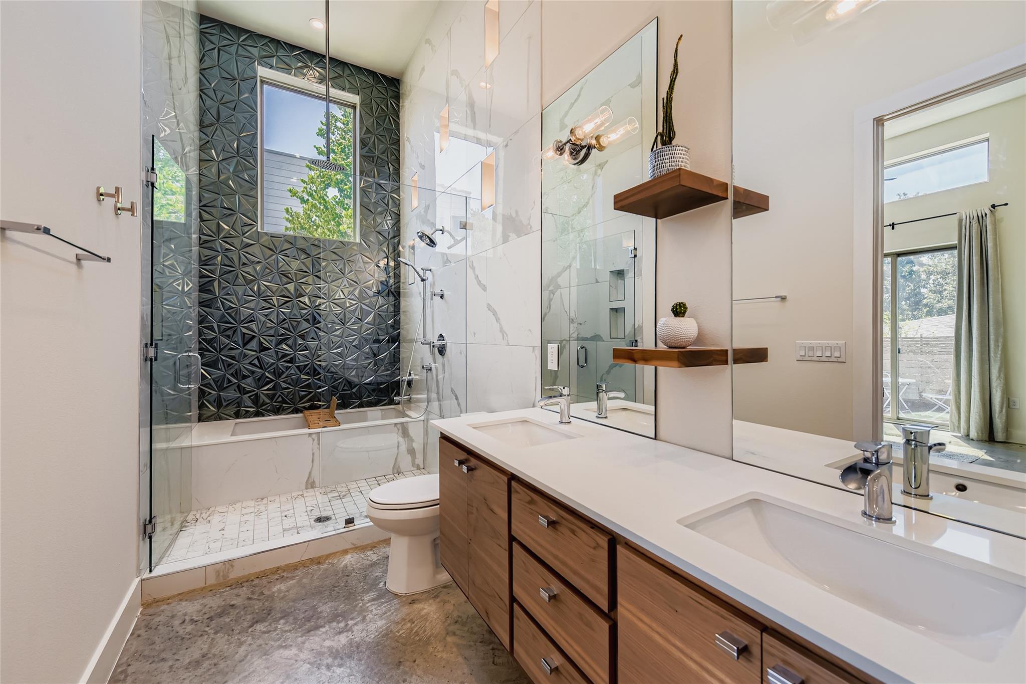 1604 Greenwood Ave # A, Austin, TX 78721