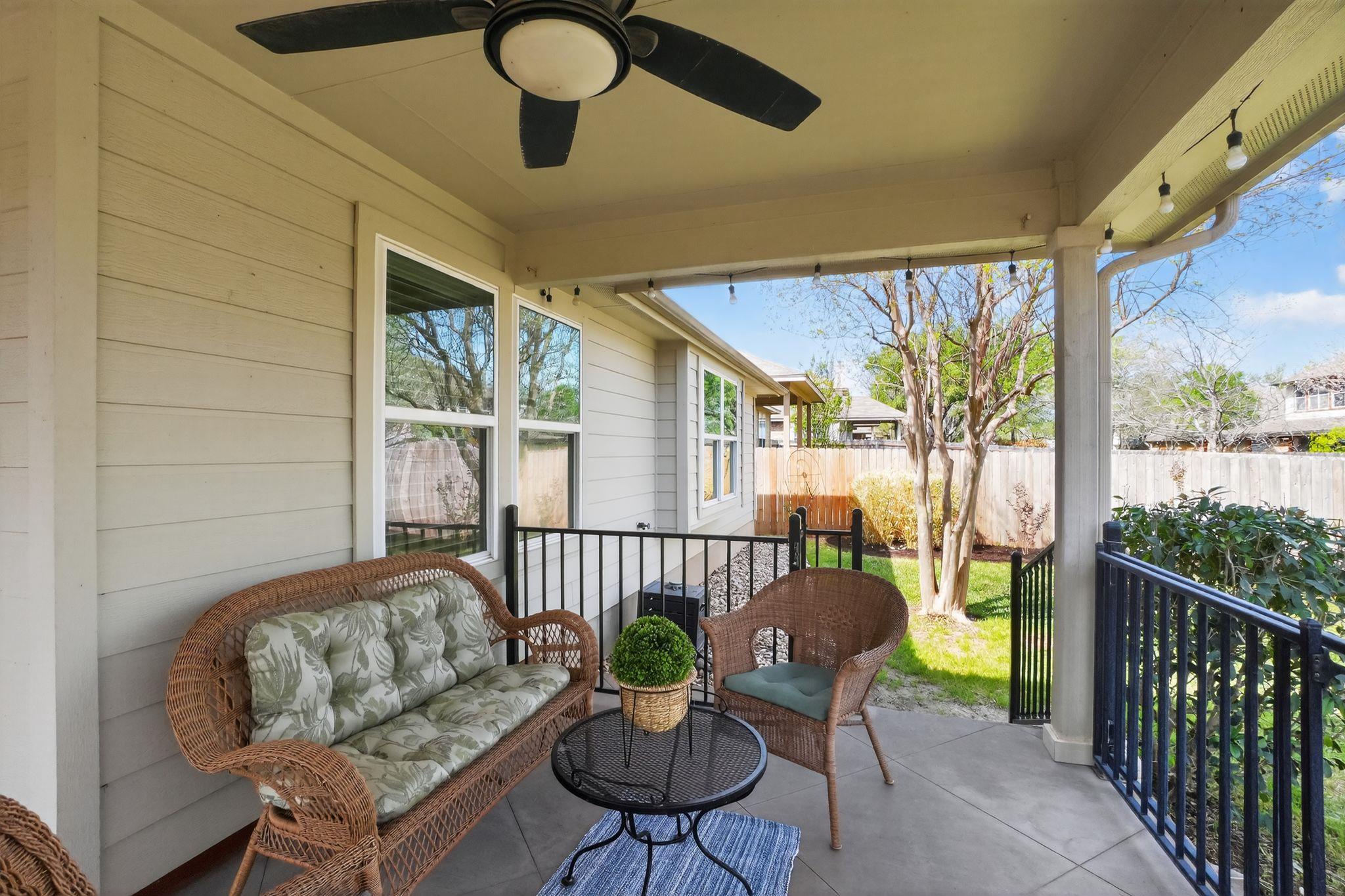 591 Middle Crk, Buda, TX 78610