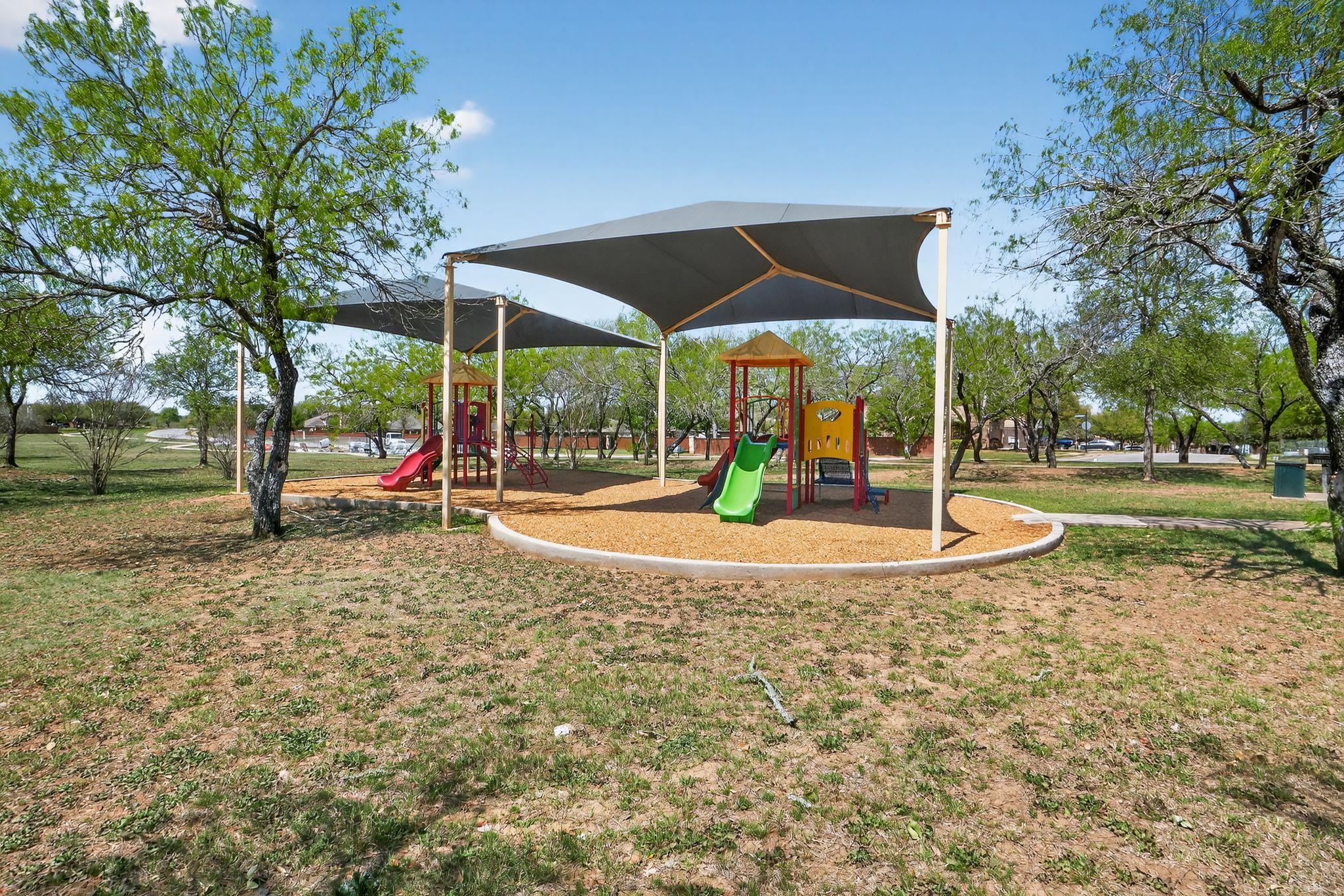 591 Middle Crk, Buda, TX 78610