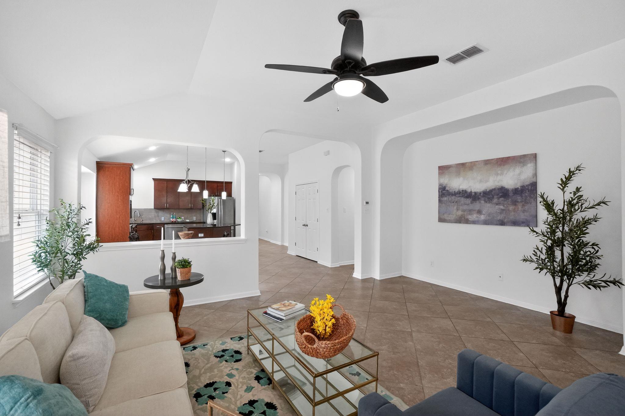 591 Middle Crk, Buda, TX 78610