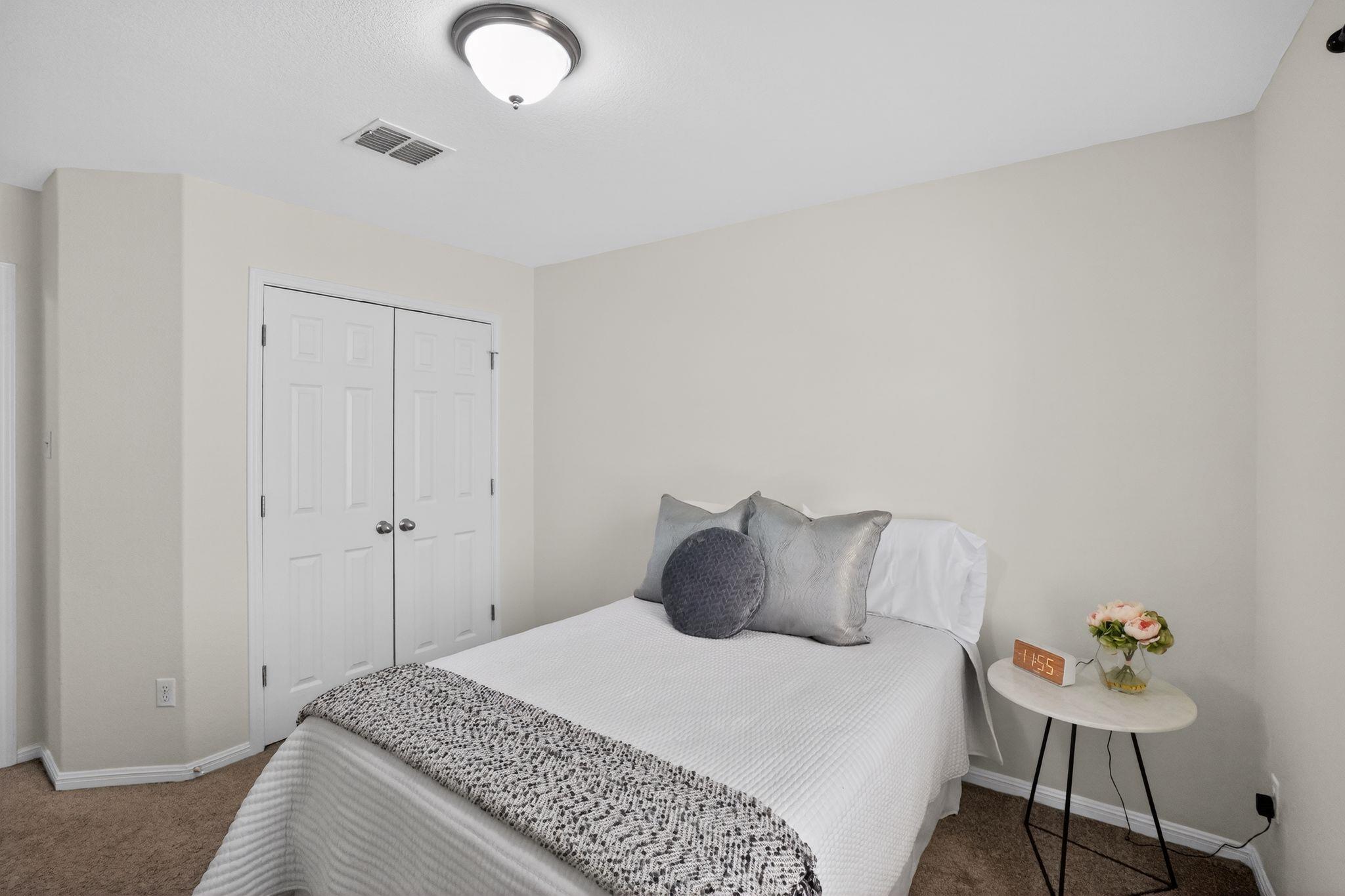 591 Middle Crk, Buda, TX 78610